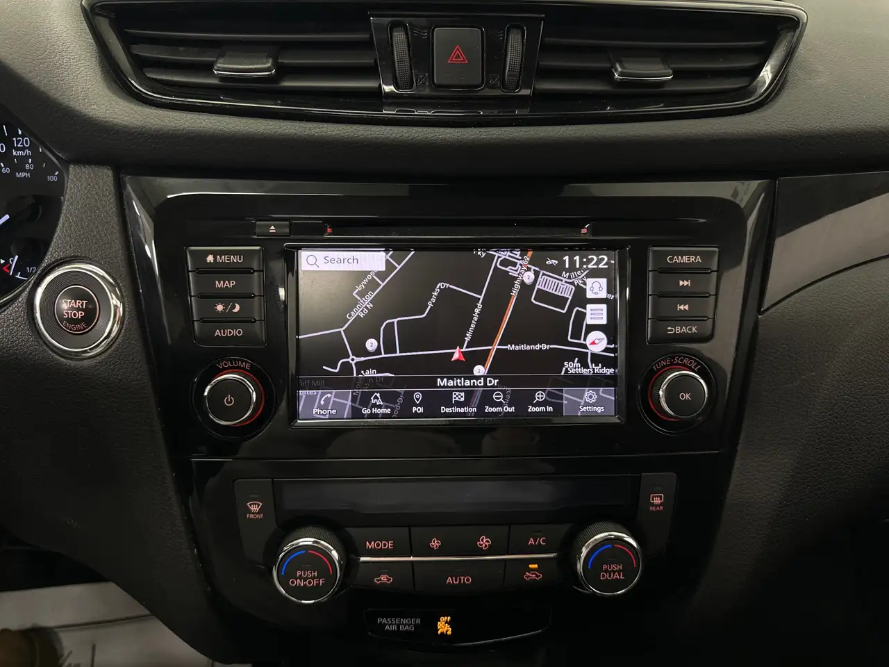 Nissan Qashqai снимка Nissan Qashqai