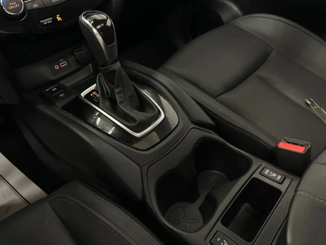 Nissan Qashqai снимка Nissan Qashqai