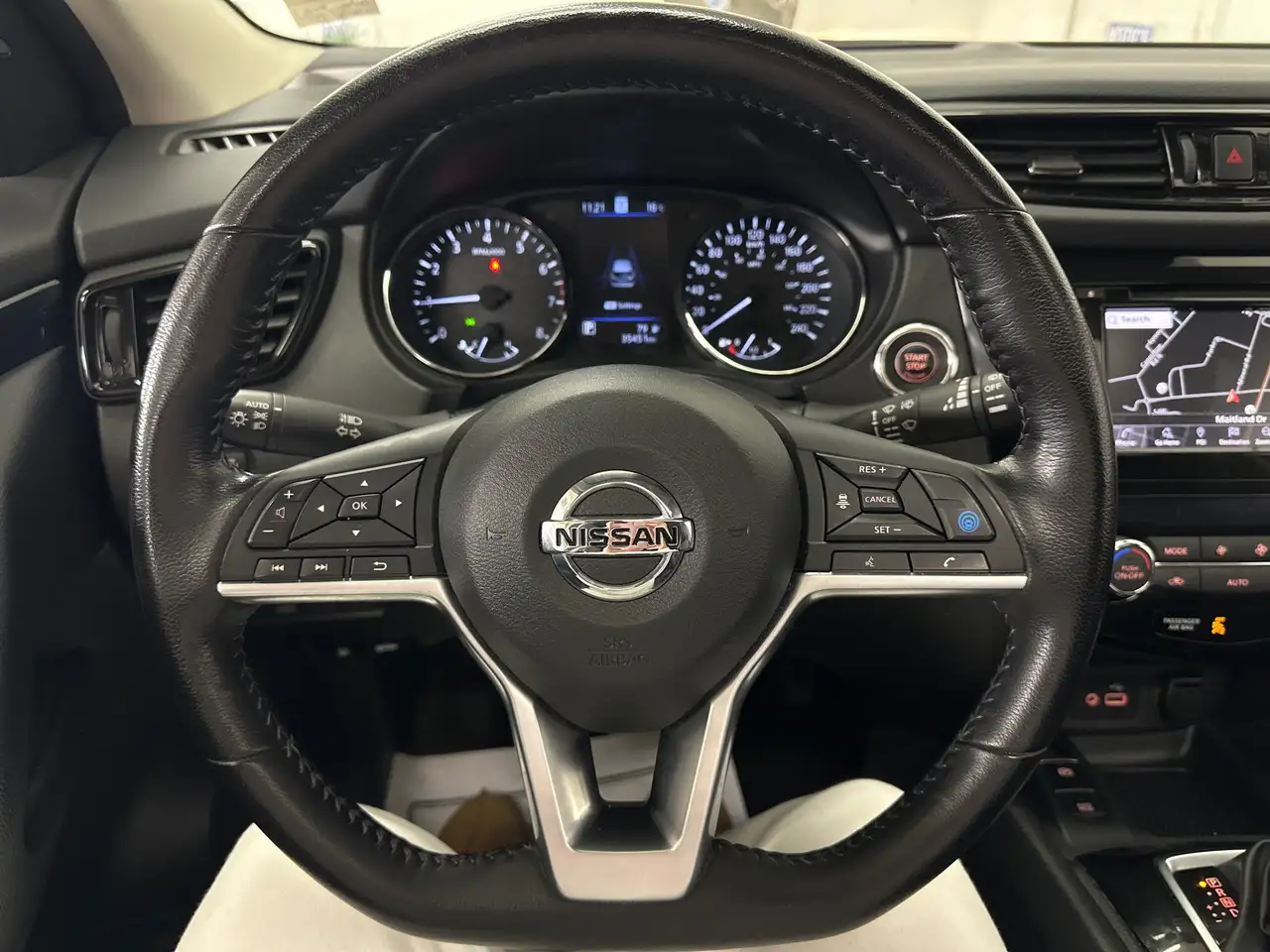 Nissan Qashqai снимка Nissan Qashqai
