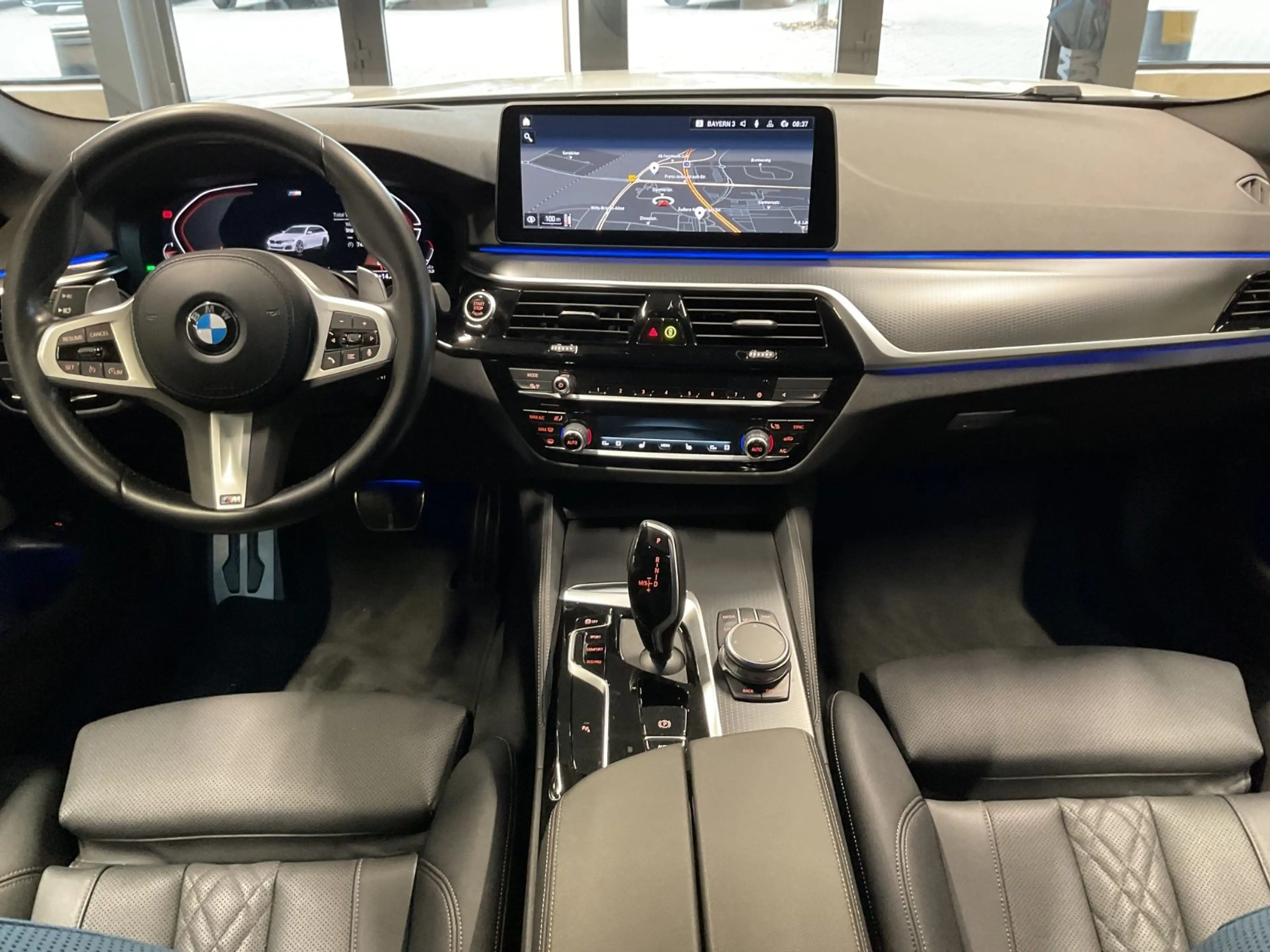 BMW 520 d Touring M Paket AHK HuD HiFi Laserl. Leder — photo 12
