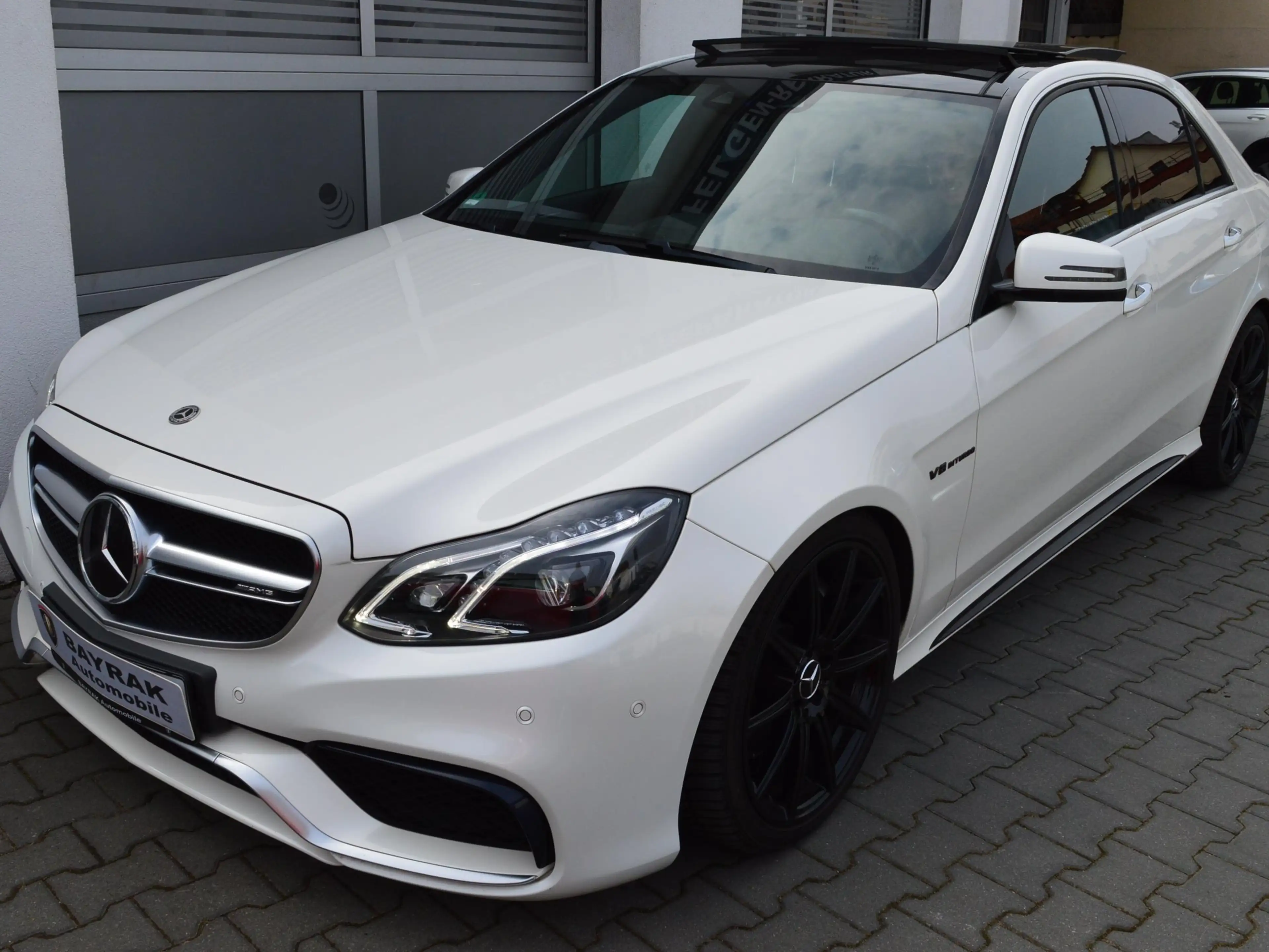 Mercedes-Benz E 63 AMG Lim. 4M*LED*Pano*R-Kamera*HarmanK*Mopf*
