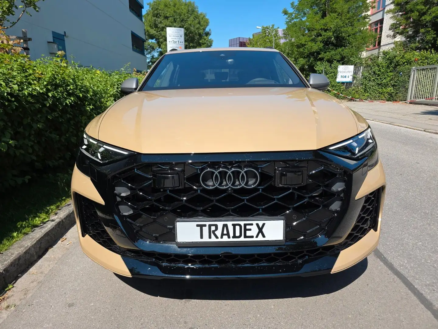 Audi RS Q8 Performance HUD/RS-Abgas/305 km/h Oro - 2