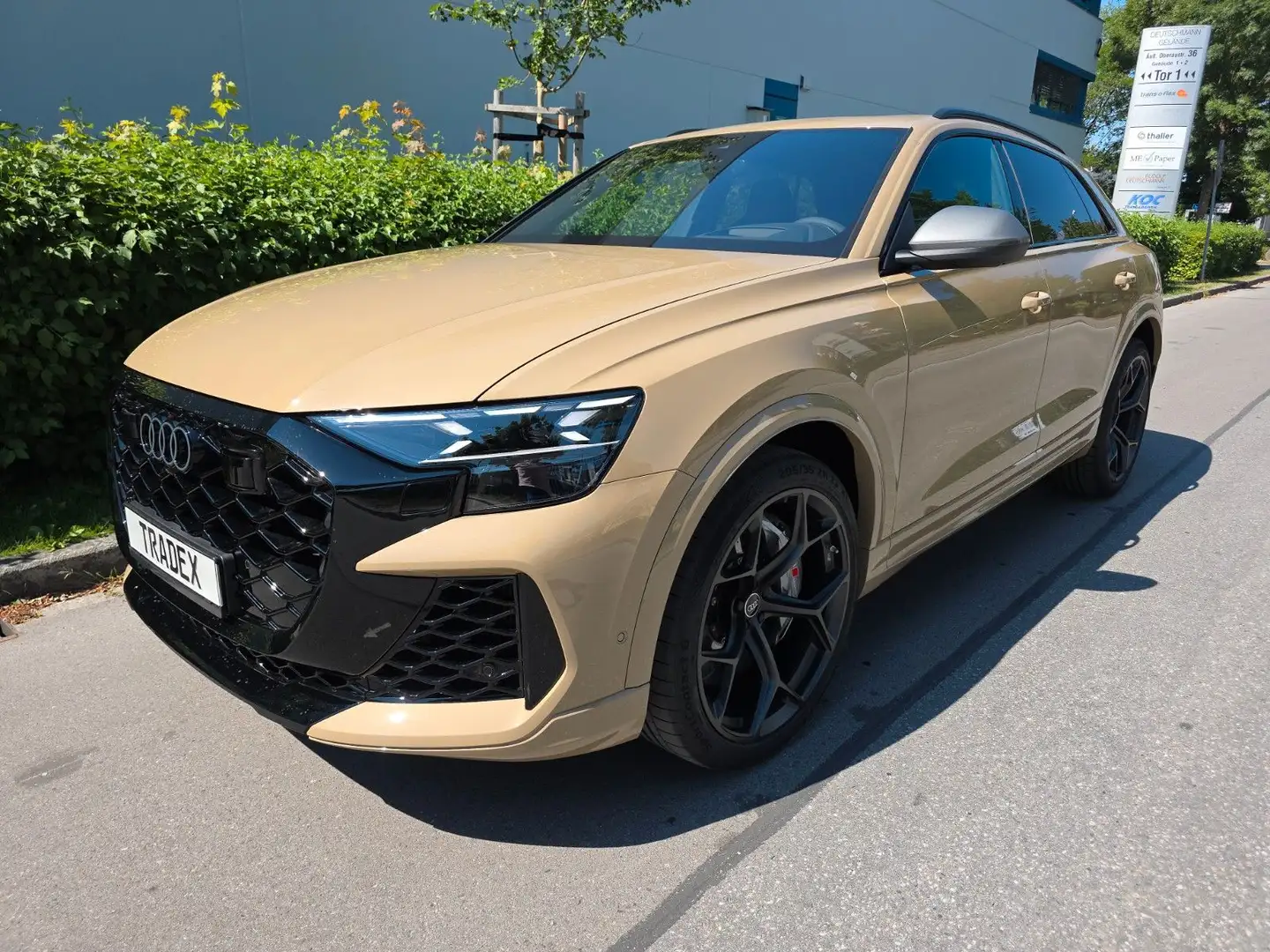 Audi RS Q8 Performance HUD/RS-Abgas/305 km/h Oro - 1