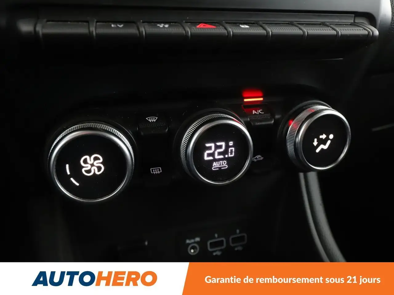 Renault Captur — photo 24