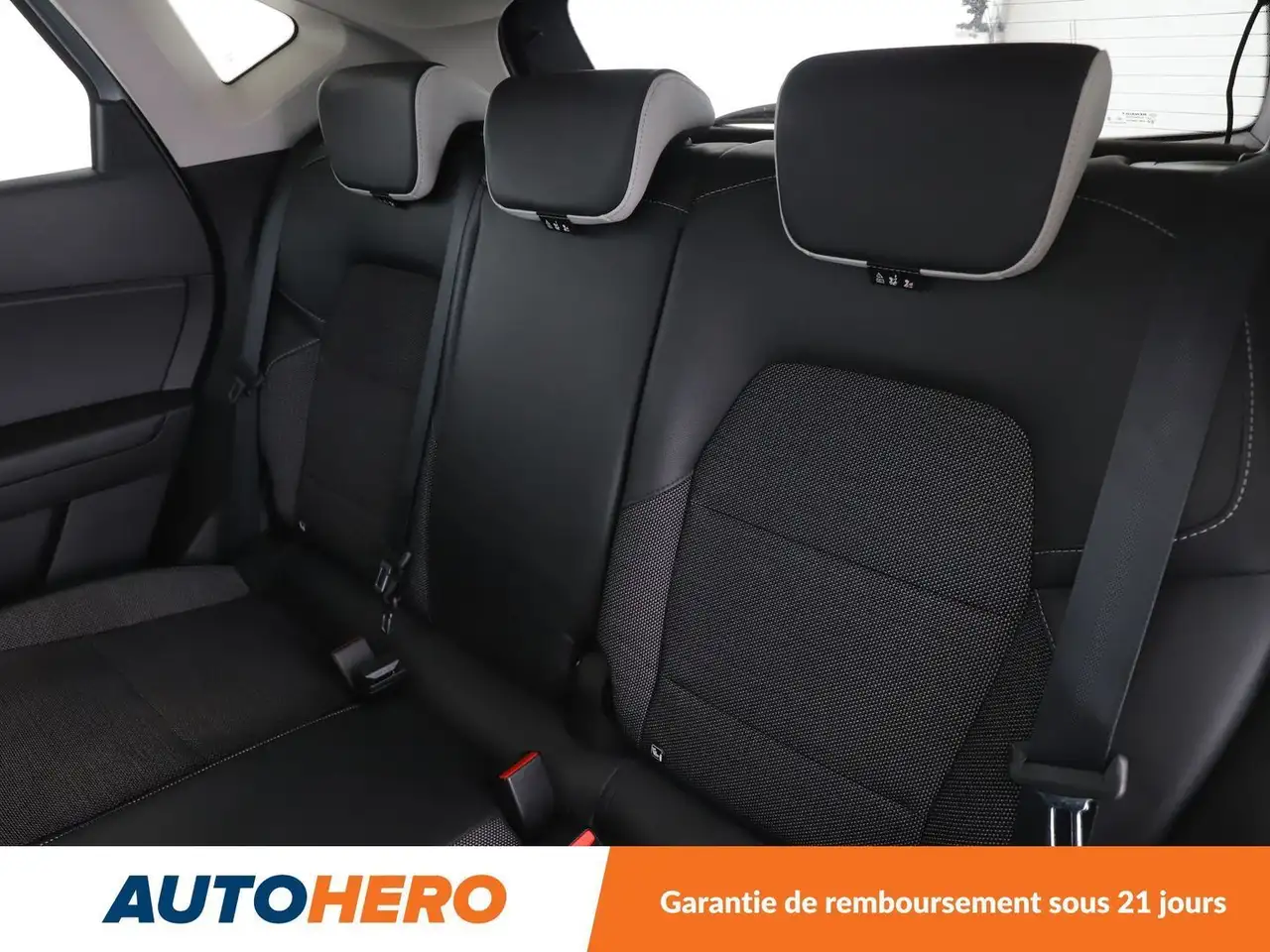 Renault Captur — photo 14