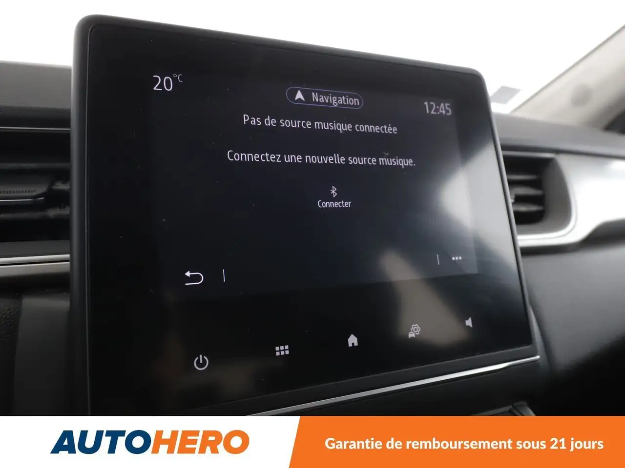Renault Captur — photo 22