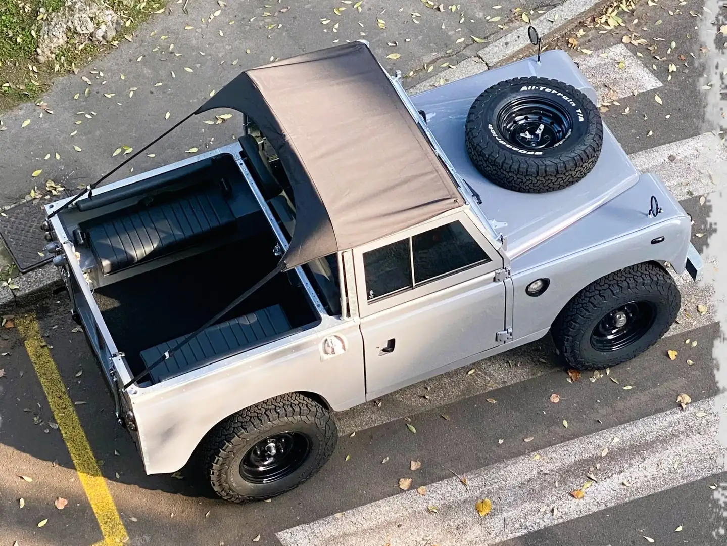 Land Rover Series III  88HT Argintiu - 2