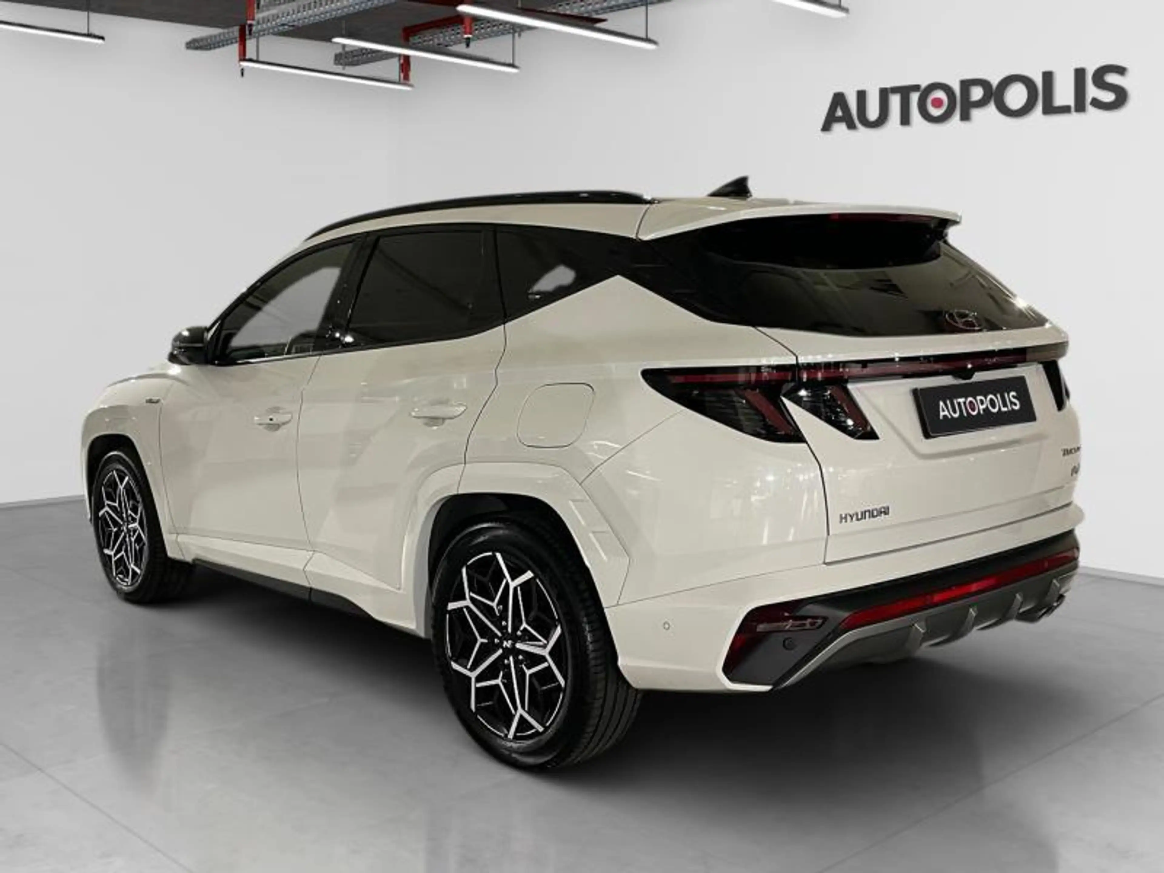 Hyundai TUCSON 1.6 T-GDi Plug-in Hybrid 4x4 Shine — photo 13