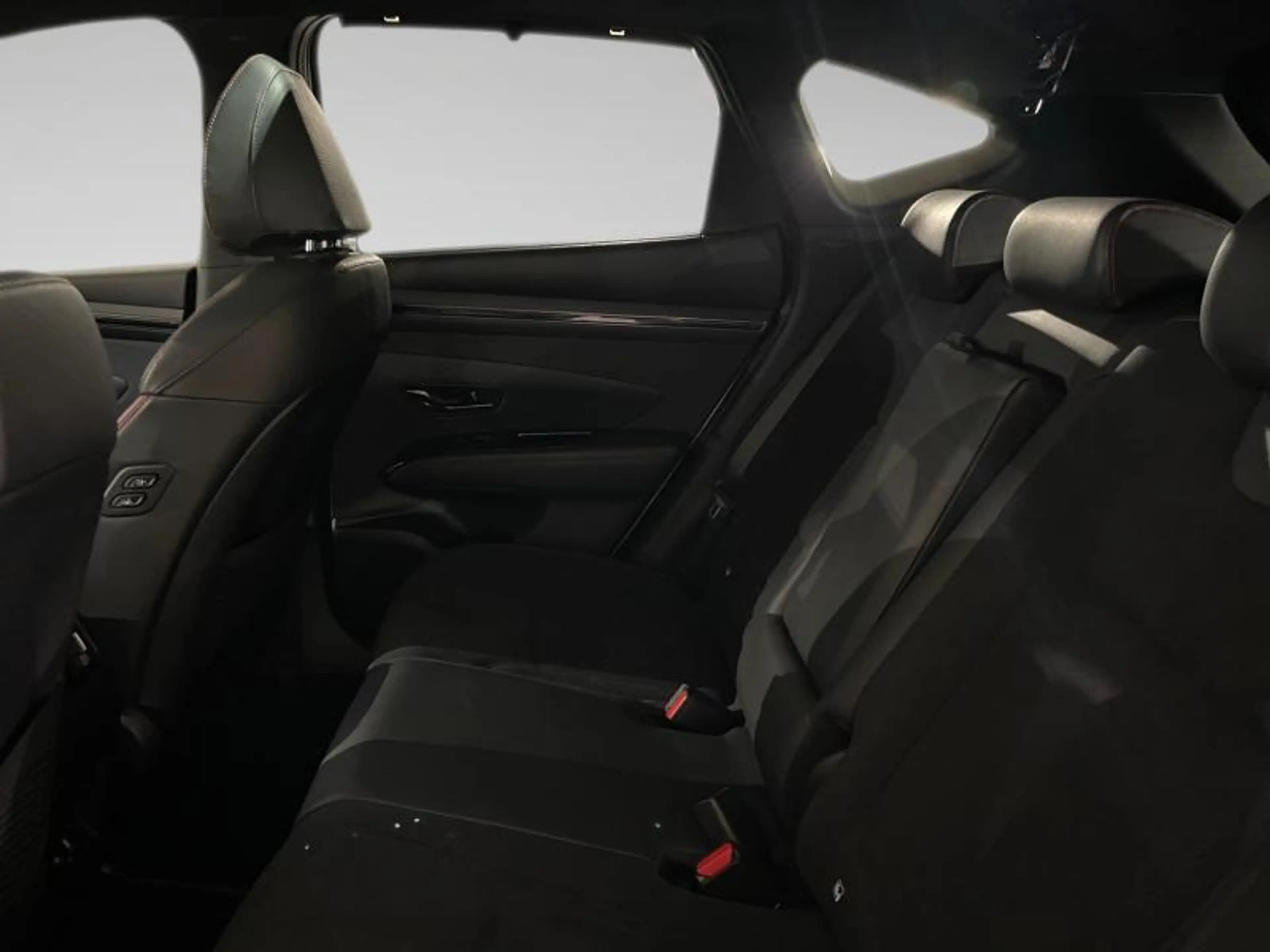 Hyundai TUCSON 1.6 T-GDi Plug-in Hybrid 4x4 Shine — photo 10