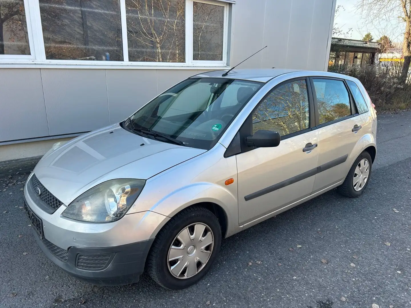 Ford Fiesta Fun Automatik 2 Hand Klima Silber - 2