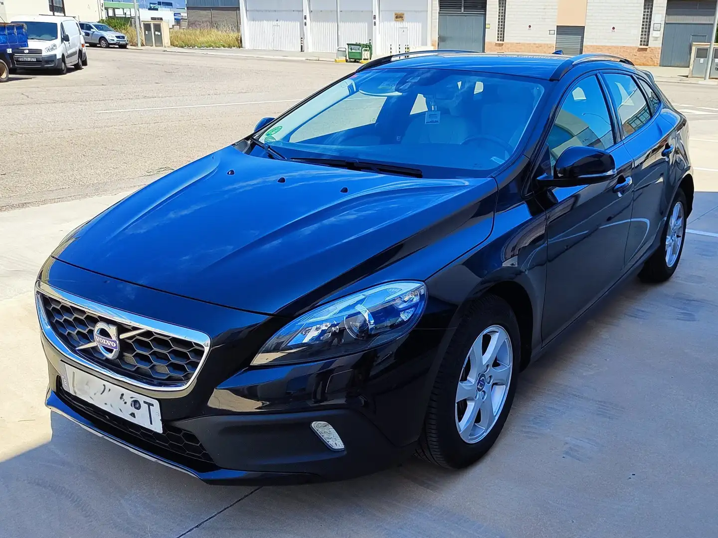 Volvo V40 Cross Country V40 Cross Country D3 Momentum Aut. 150 Momentum Negro - 1