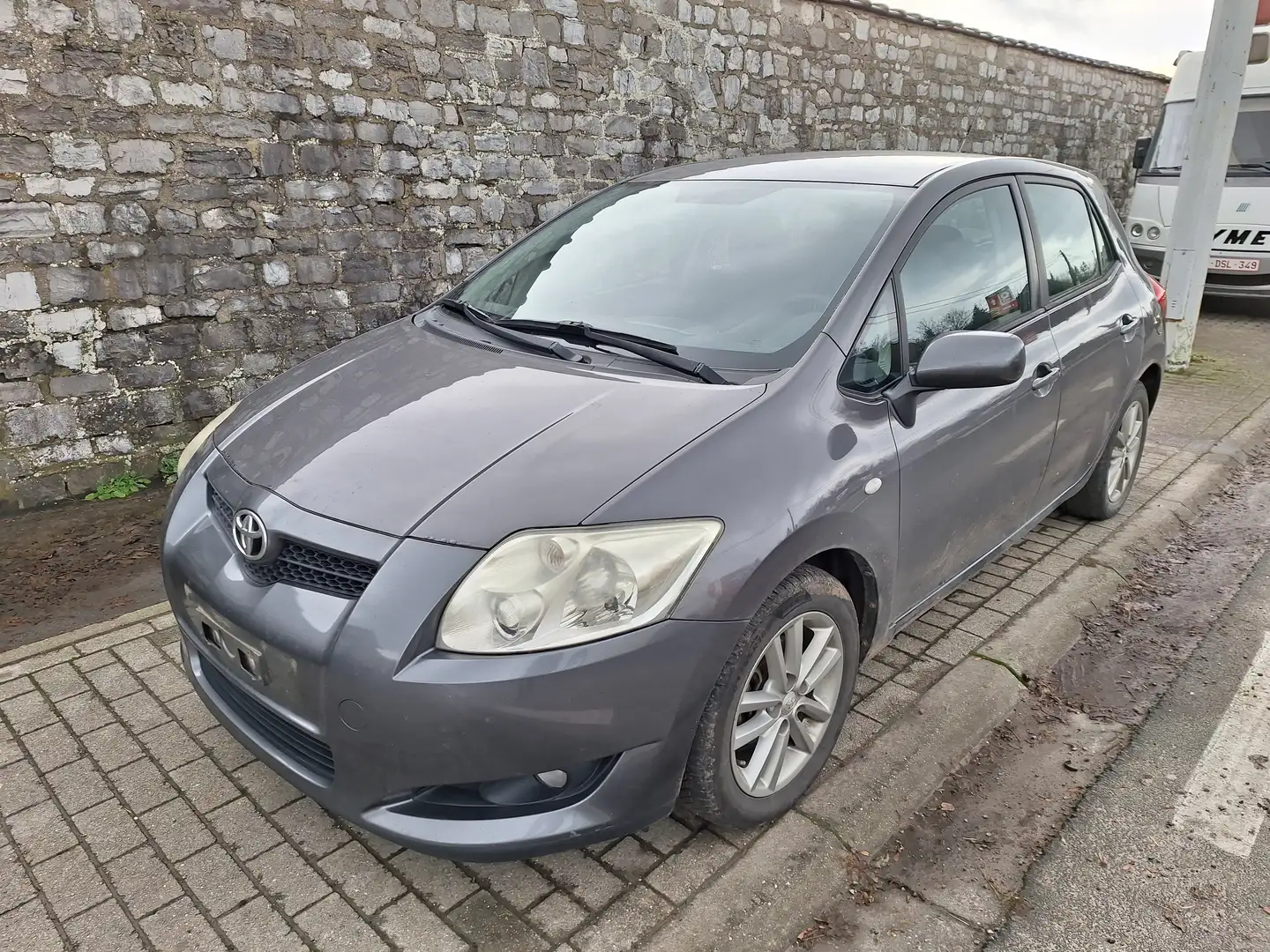 Toyota Auris 1.4 D-4D Edge MM Gris - 1