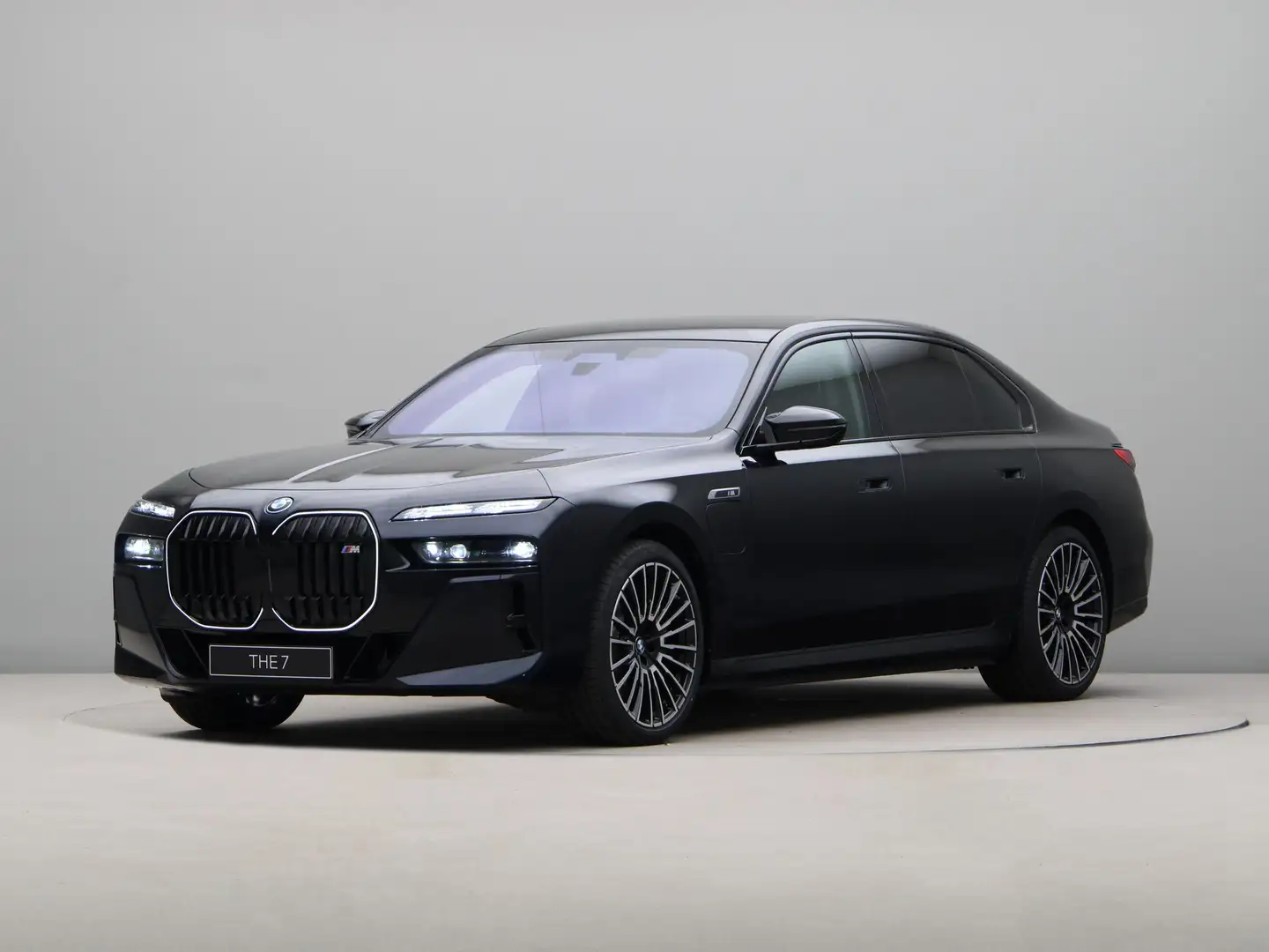 BMW 760 7 Serie M760e xDrive M Sport Pro Noir - 1