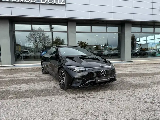 Mercedes-Benz CLA 250 + con tecnologia EQ