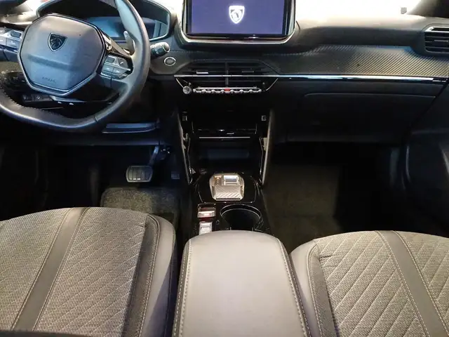 Peugeot 2008 view 14