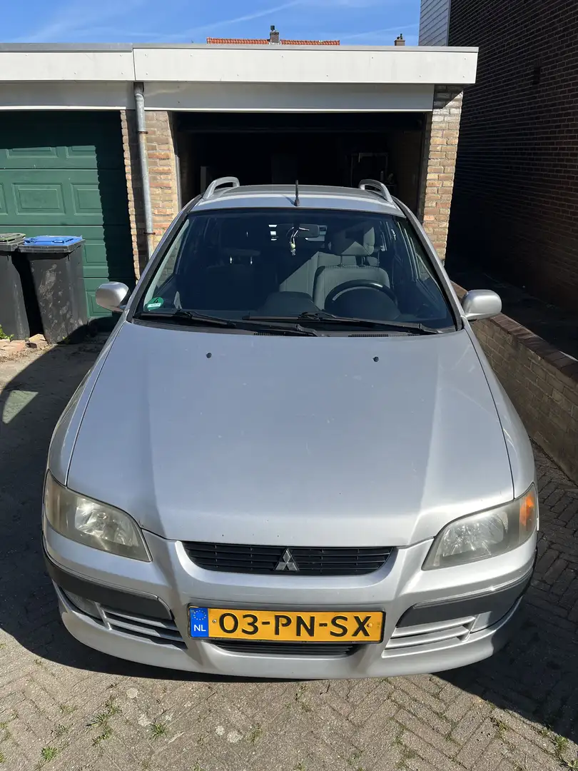 Mitsubishi Space Star 1.6 Inform Silver Gris - 1
