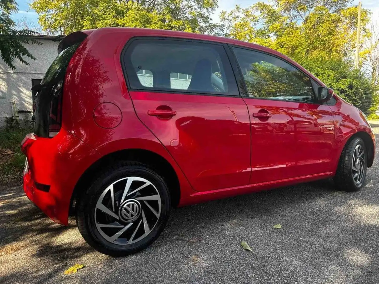 Volkswagen up! 1.0 5p. move up! BlueMotion Technology Rot - 2