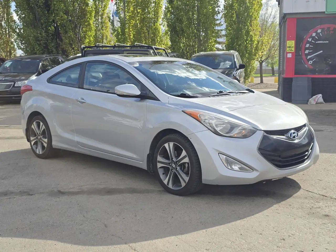 Hyundai ELANTRA снимка Hyundai ELANTRA