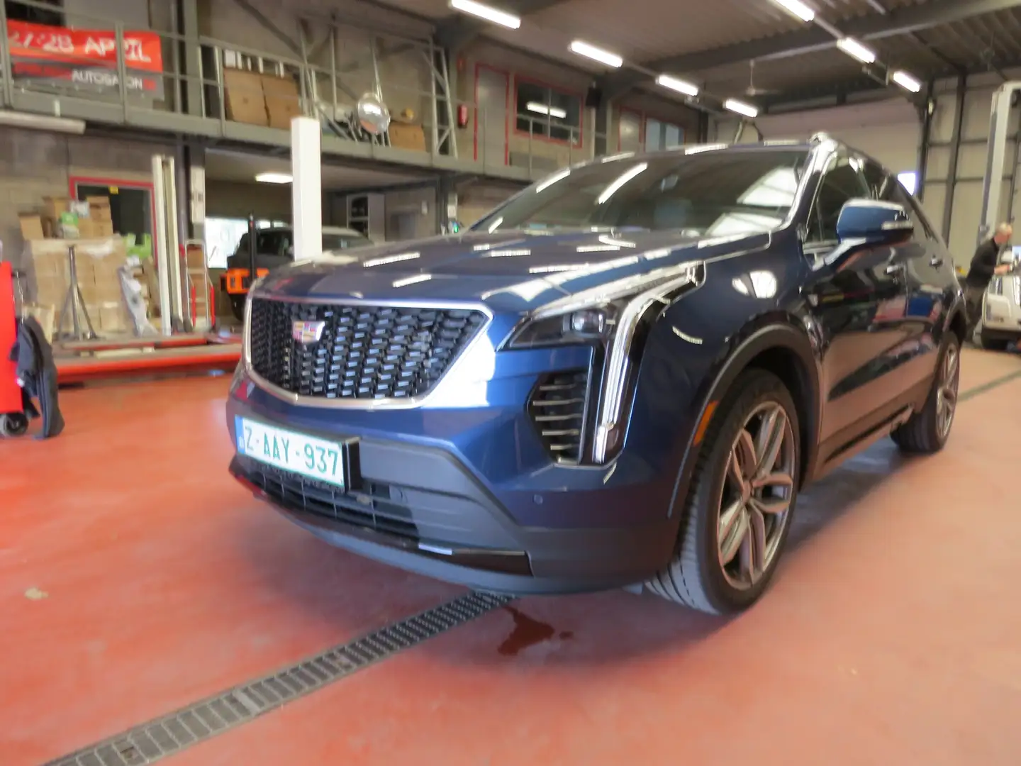 Cadillac XT4 2.0 Turbo 2WD 350D Sport Blauw - 1