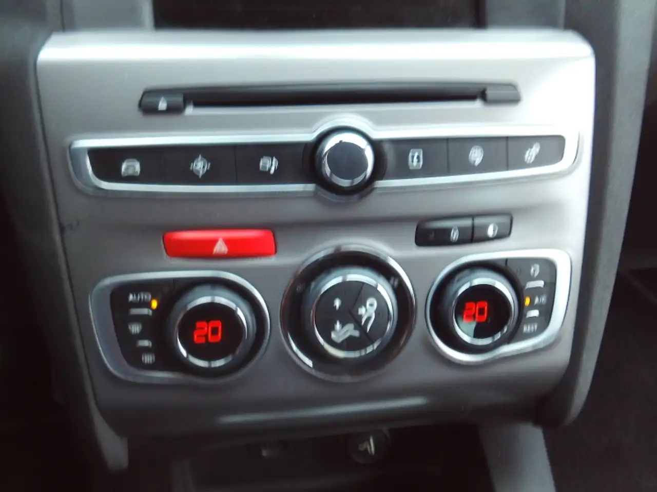 Citroen C4 Berline — photo 9