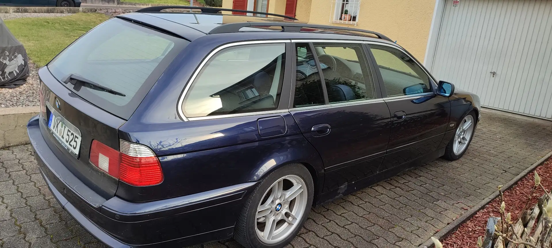 BMW 525 525i touring - 1