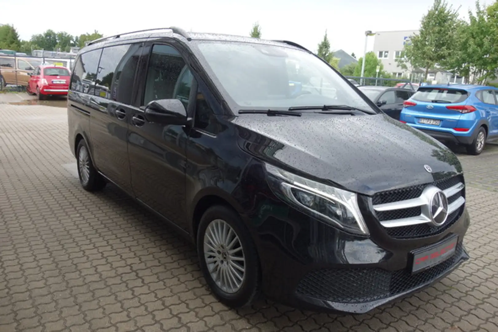 Mercedes-Benz V 220 d Edition Lang PANO/LED/AHK/KAM/2xsTÜR/NAVI Noir - 2
