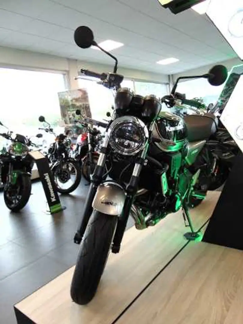 Kawasaki Z 650 Z 650 RS Silber - 2