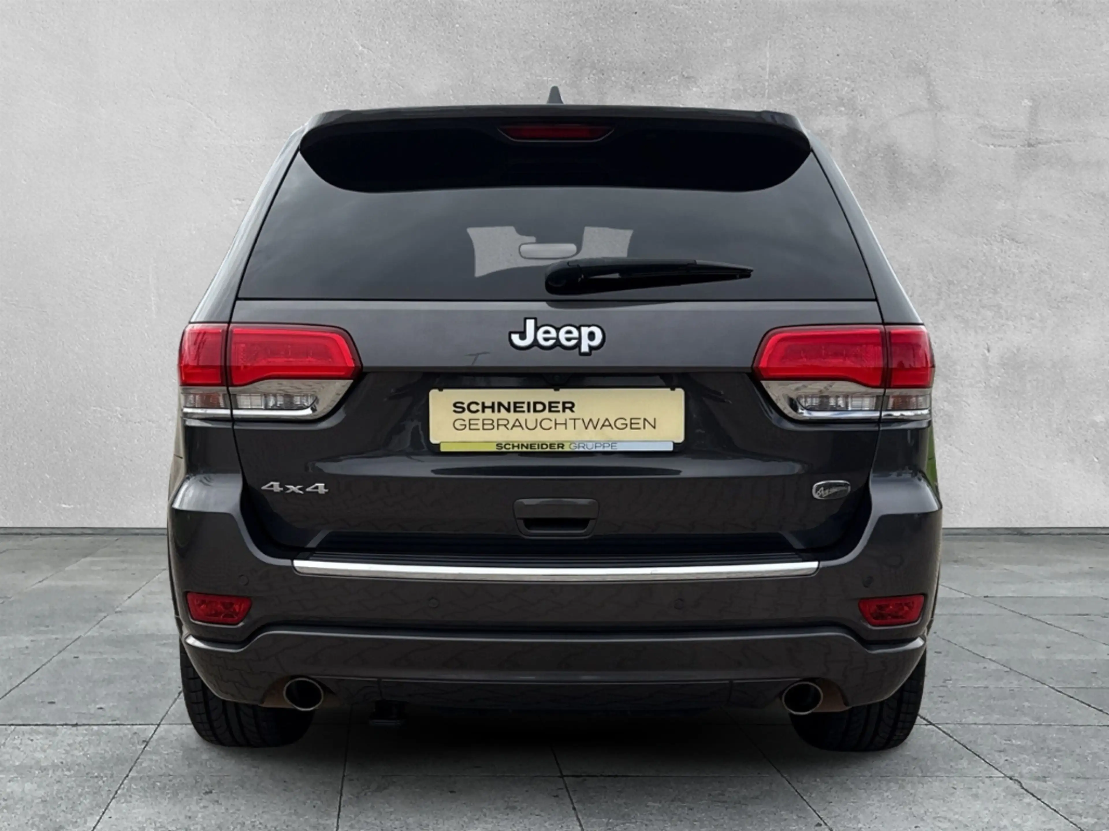 Jeep Grand Cherokee OVERLAND 3.0 CRD Overland KLIMA+BI-XENON — photo 4