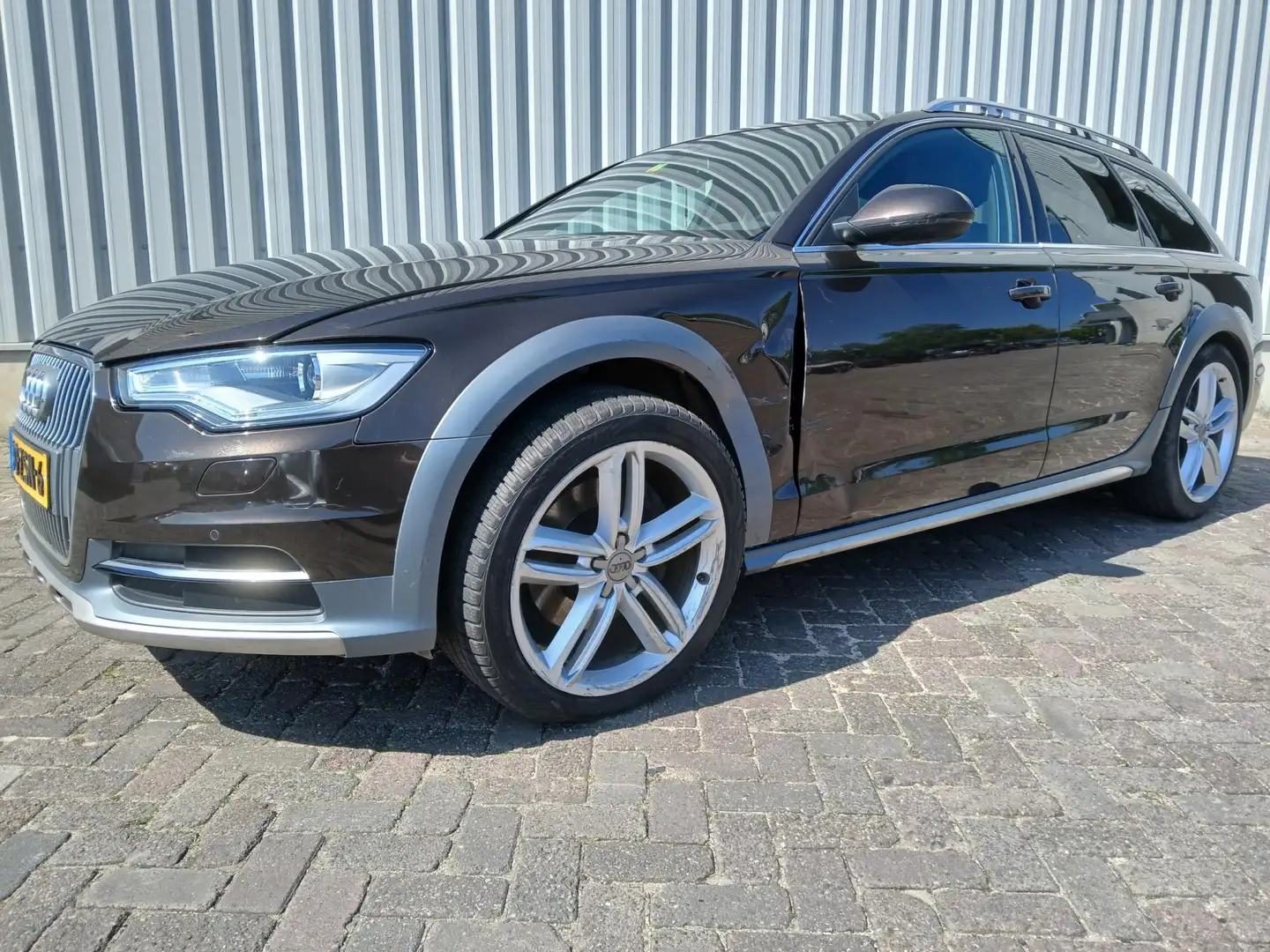 Audi A6 allroad quattro 3.0 TDI Barna - 2