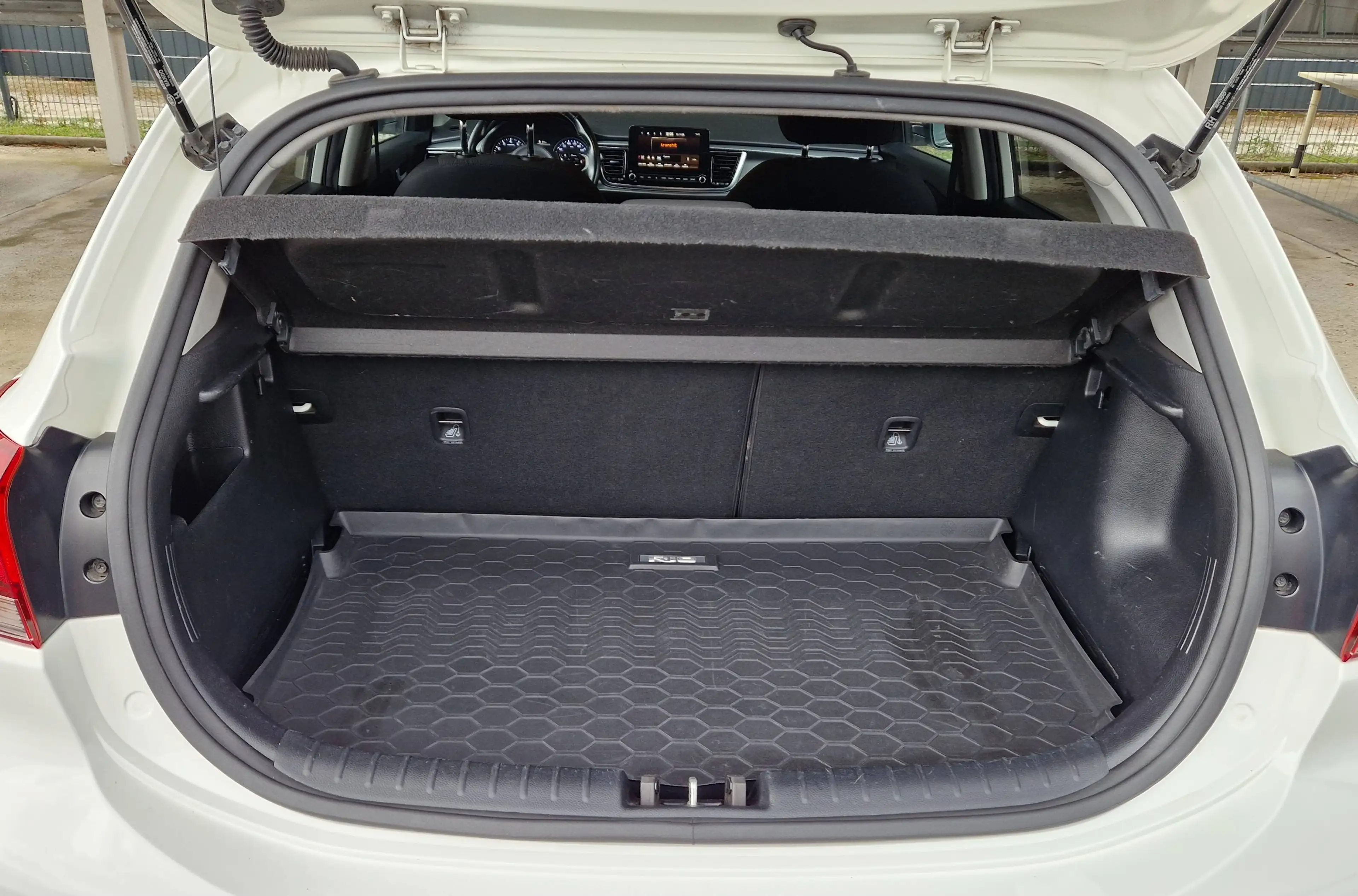 Kia Rio Rio 1,0 TGDI Silber ISG Silber — photo 10