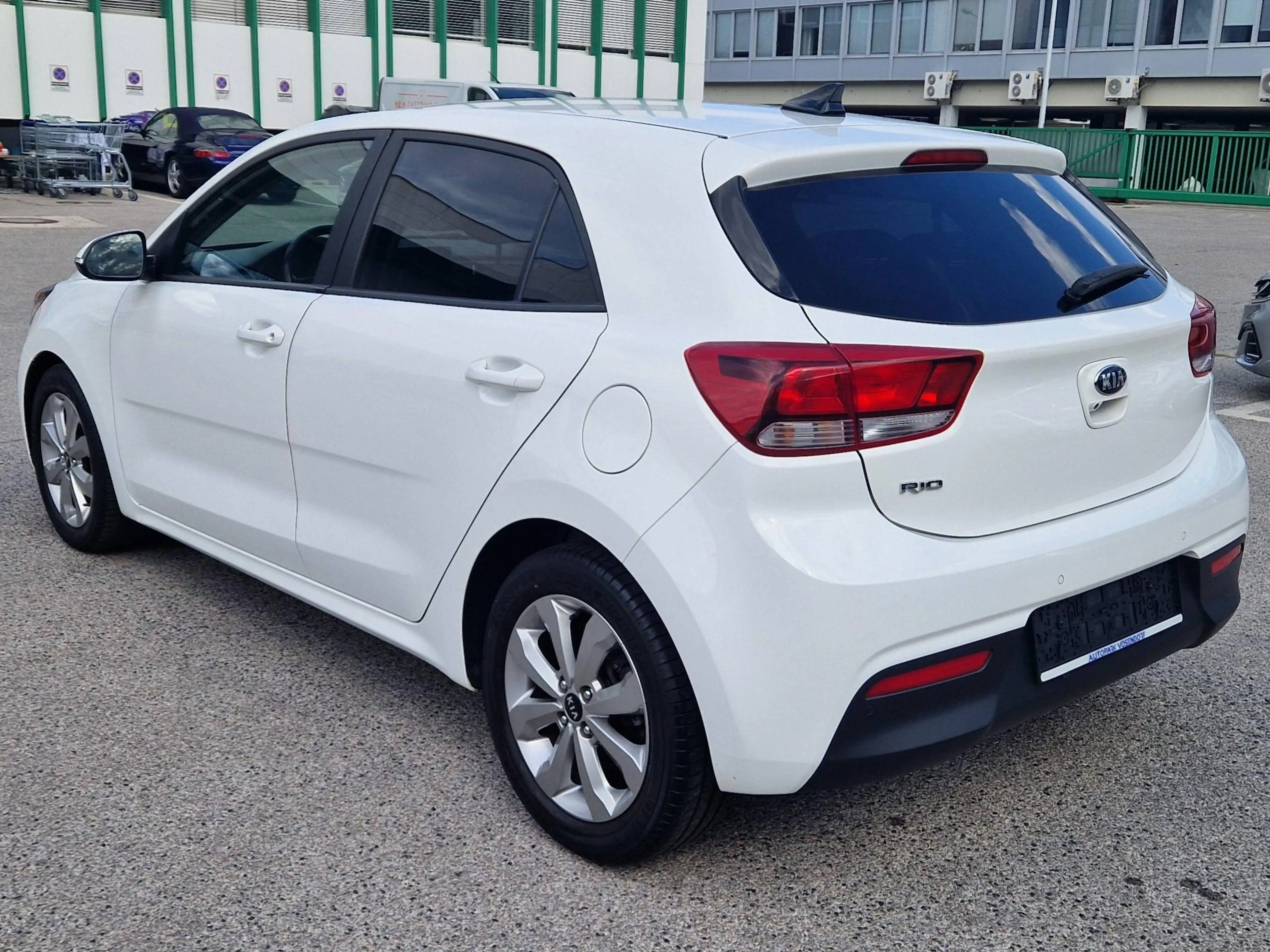 Kia Rio Rio 1,0 TGDI Silber ISG Silber — photo 3