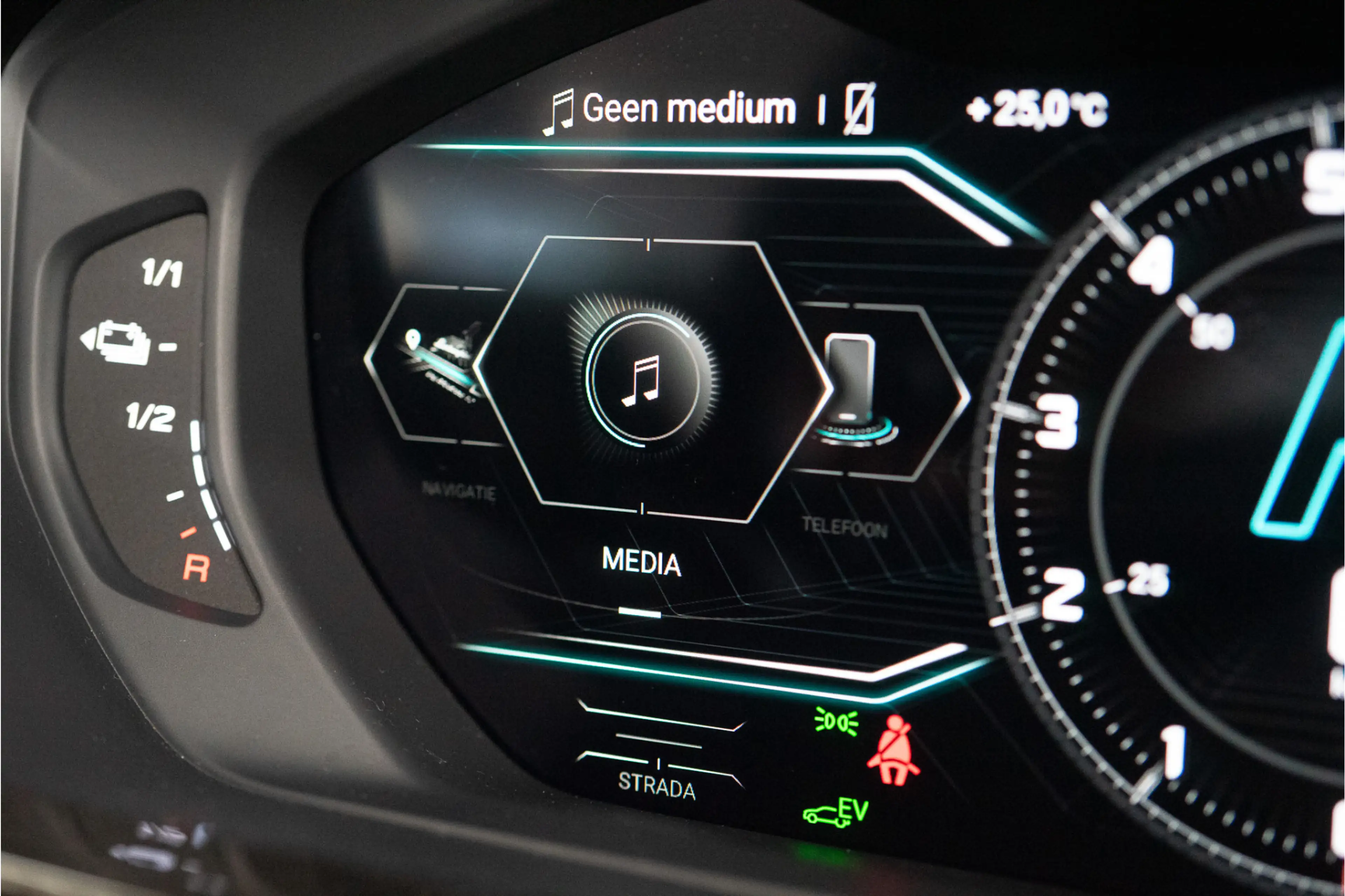 Lamborghini Urus 4.0 V8 Hybrid SE 800PK | Ad Personam | Nero Helene — photo 49