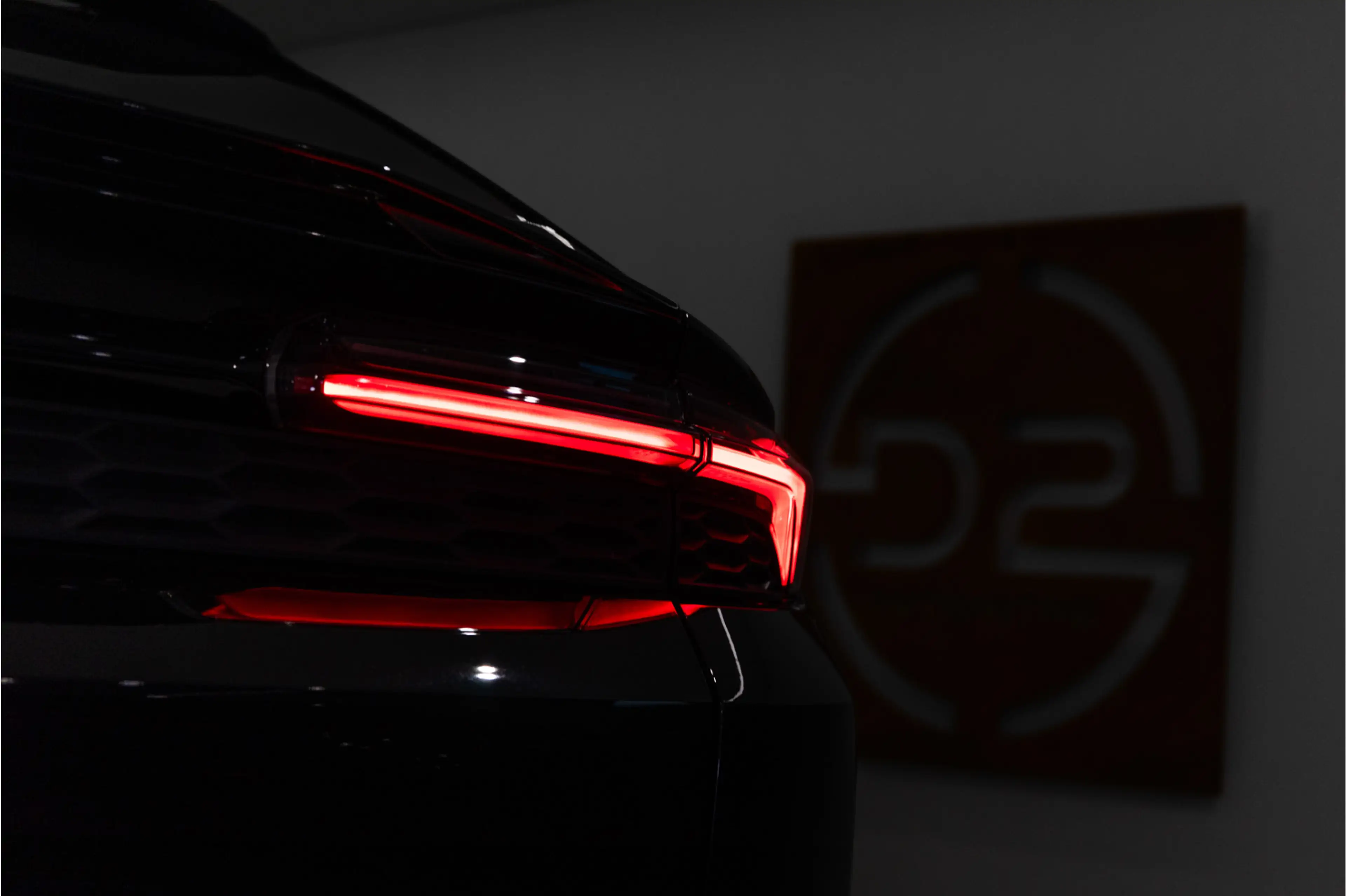Lamborghini Urus 4.0 V8 Hybrid SE 800PK | Ad Personam | Nero Helene — photo 20