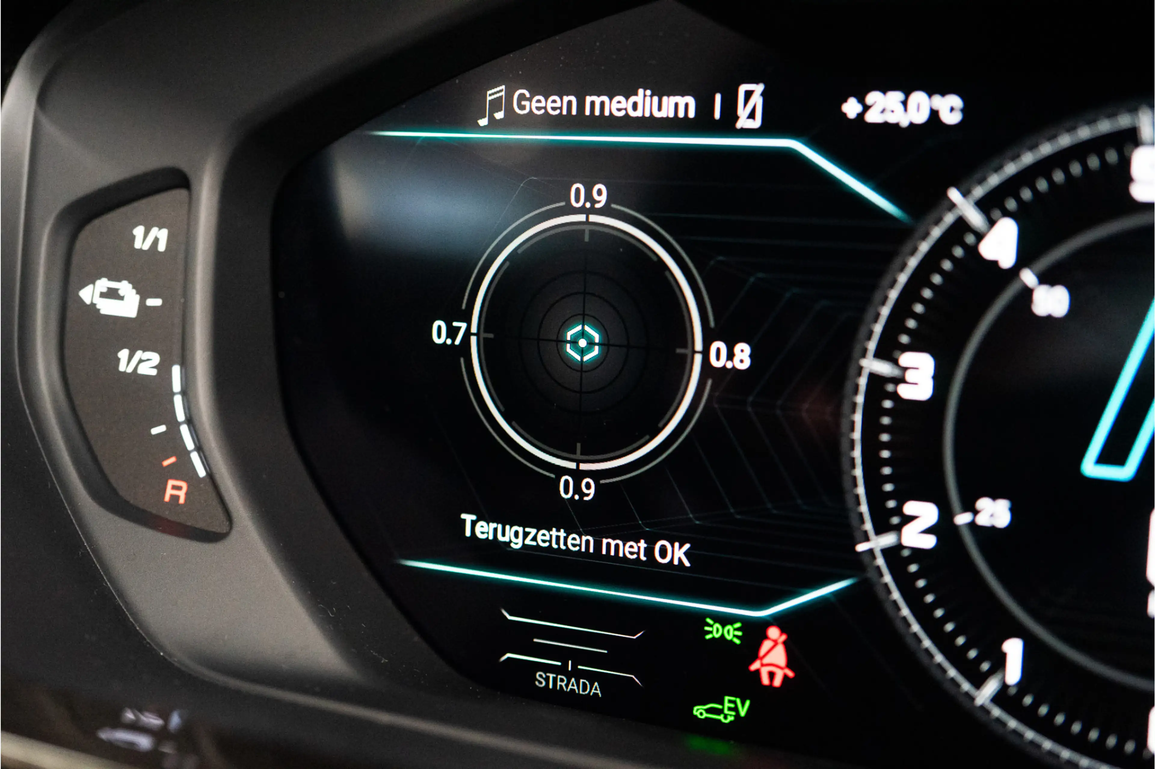 Lamborghini Urus 4.0 V8 Hybrid SE 800PK | Ad Personam | Nero Helene — photo 47