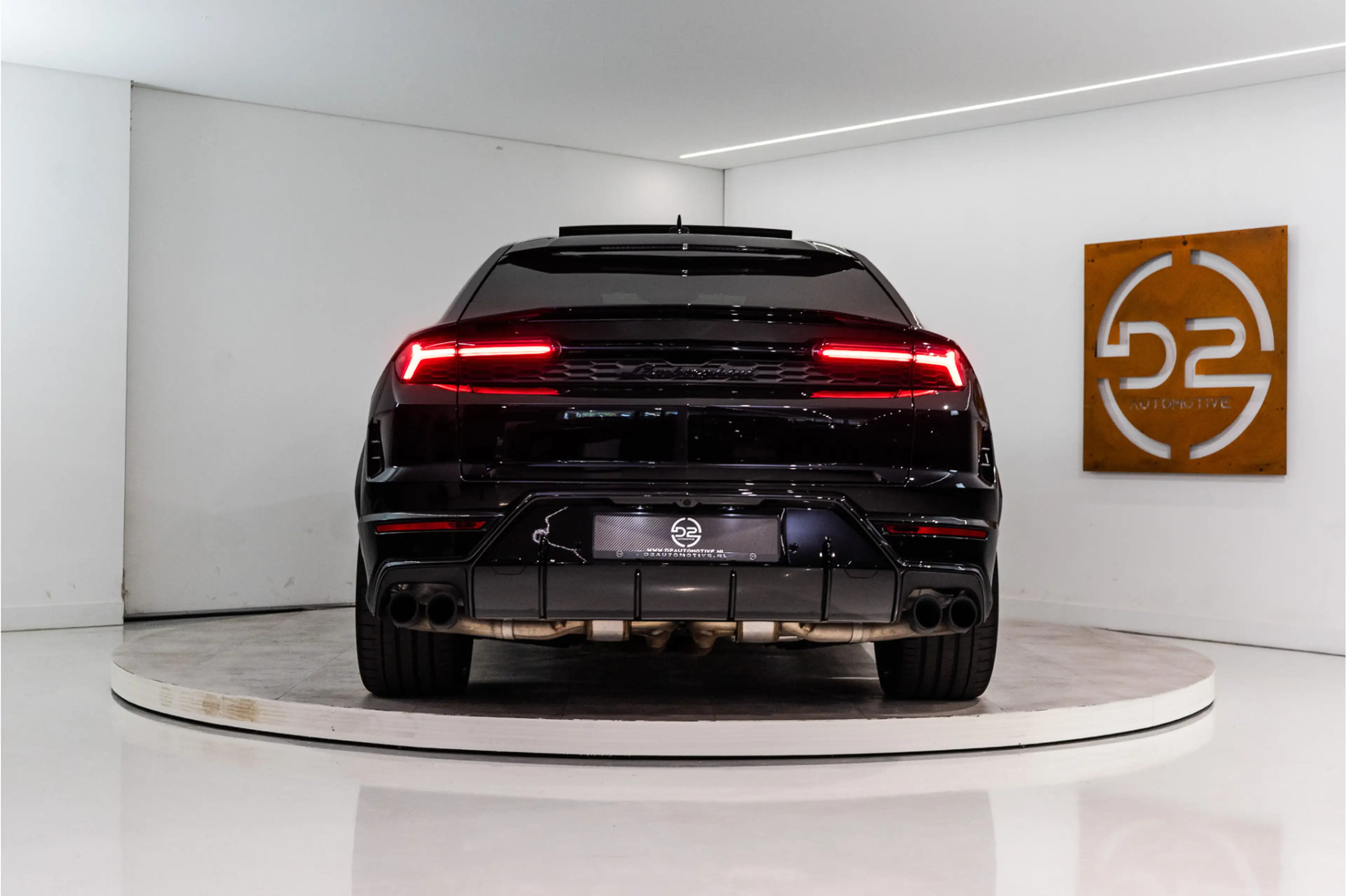 Lamborghini Urus 4.0 V8 Hybrid SE 800PK | Ad Personam | Nero Helene — photo 4