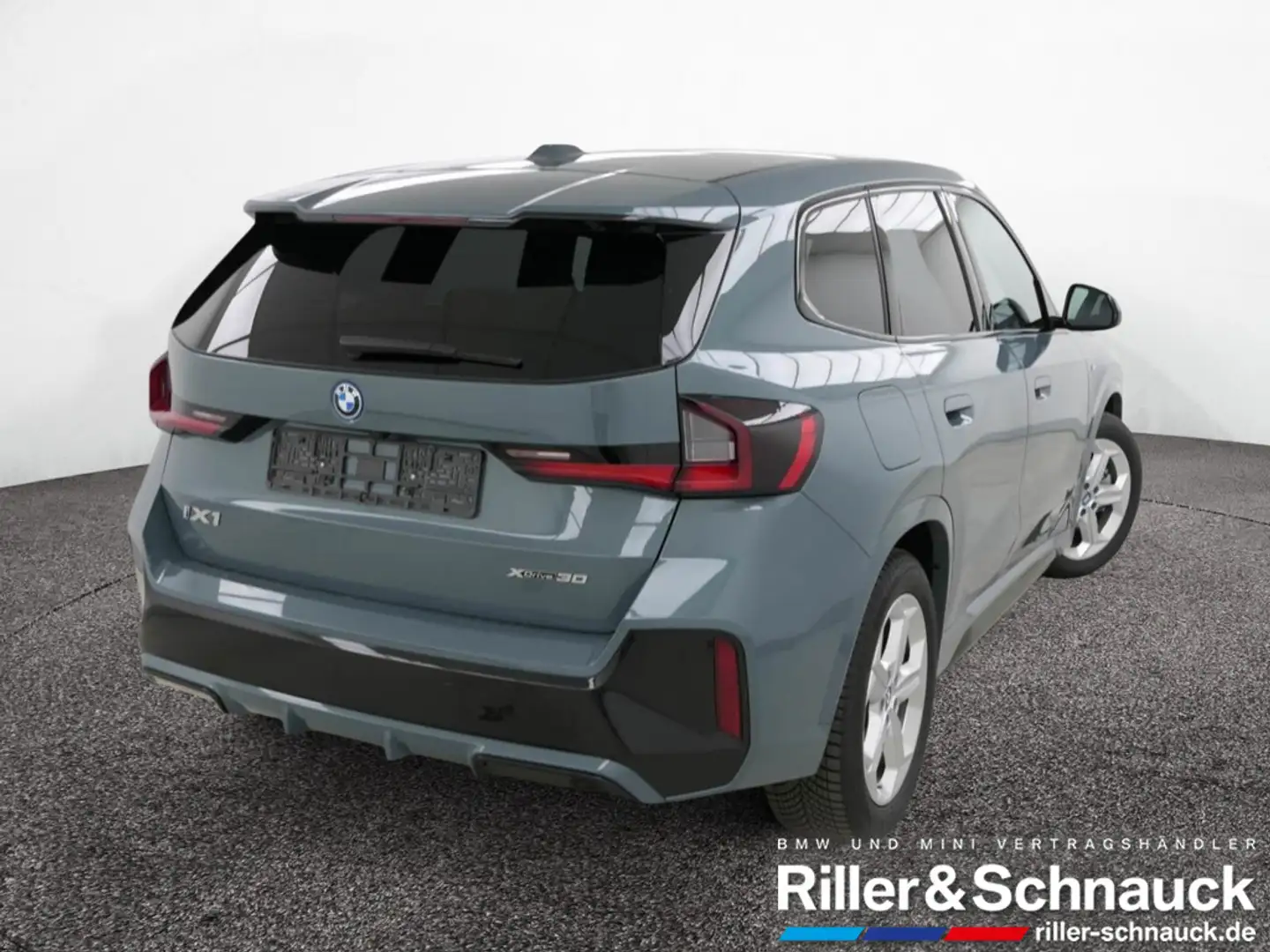 BMW iX1 xDrive30 M Sport HUD+AC+360°KAM+MEM Grün - 2