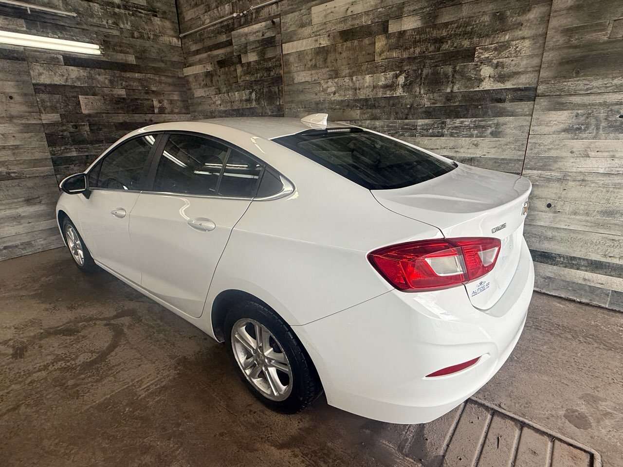 2018 Chevrolet Cruze 1.4L LT AUTO SIÈGES CHAUFFANT CAM DE RECUL ** APPR — снимка 1