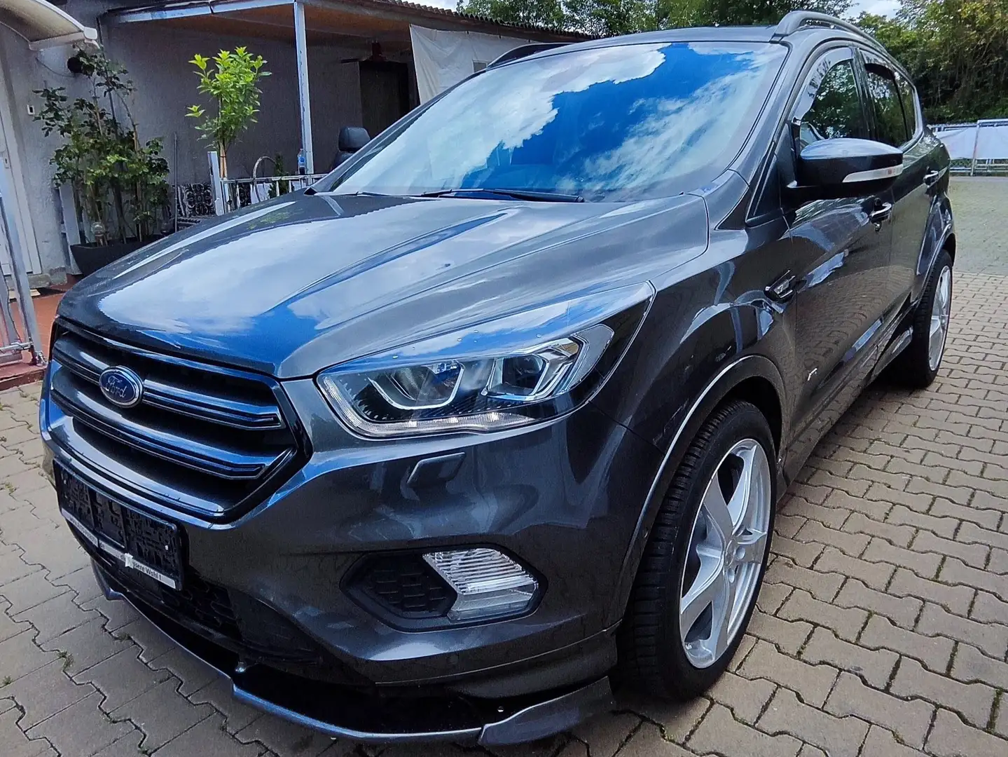 Ford Kuga Kuga 1.5 EcoBoost 4x4 Aut. ST-Line Gris - 1