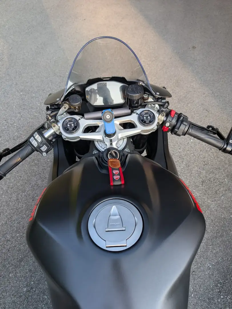 Ducati Panigale V2 Negru - 2