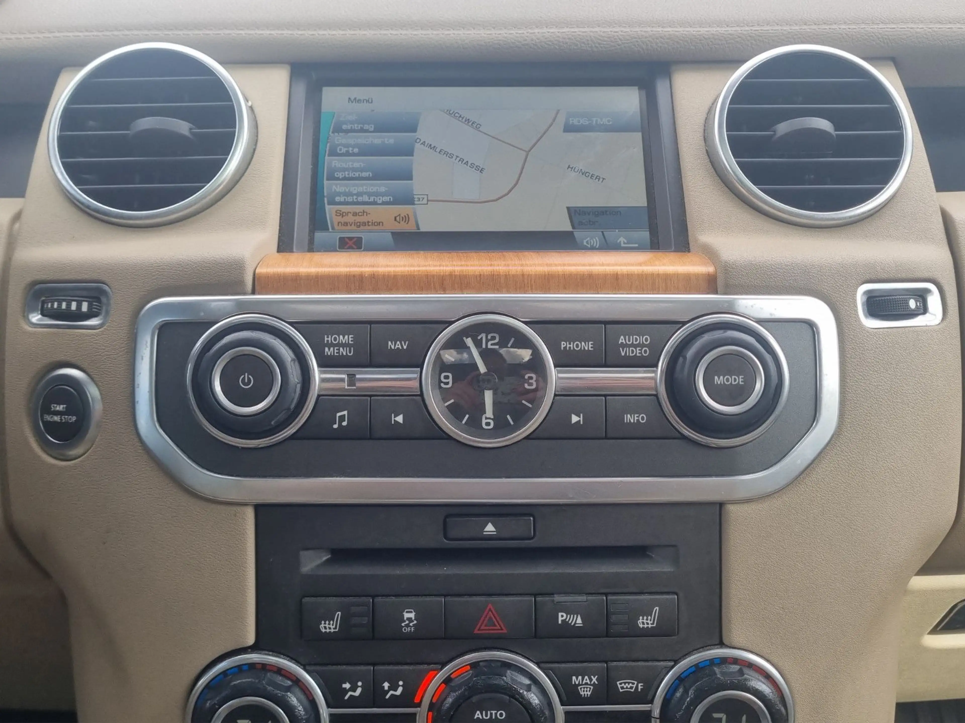 Land Rover Discovery 4 HSE SDV6 BOURNVILLE/BEIGE 7-SITZER — photo 13
