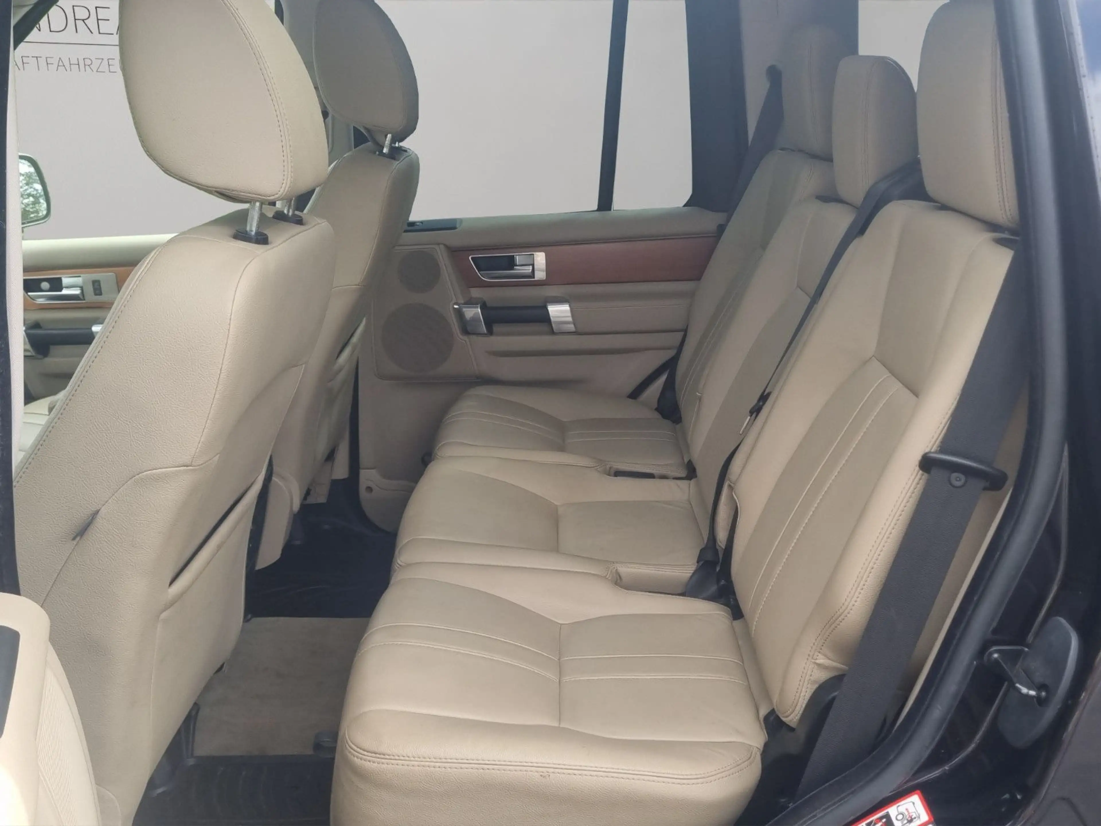 Land Rover Discovery 4 HSE SDV6 BOURNVILLE/BEIGE 7-SITZER — photo 15