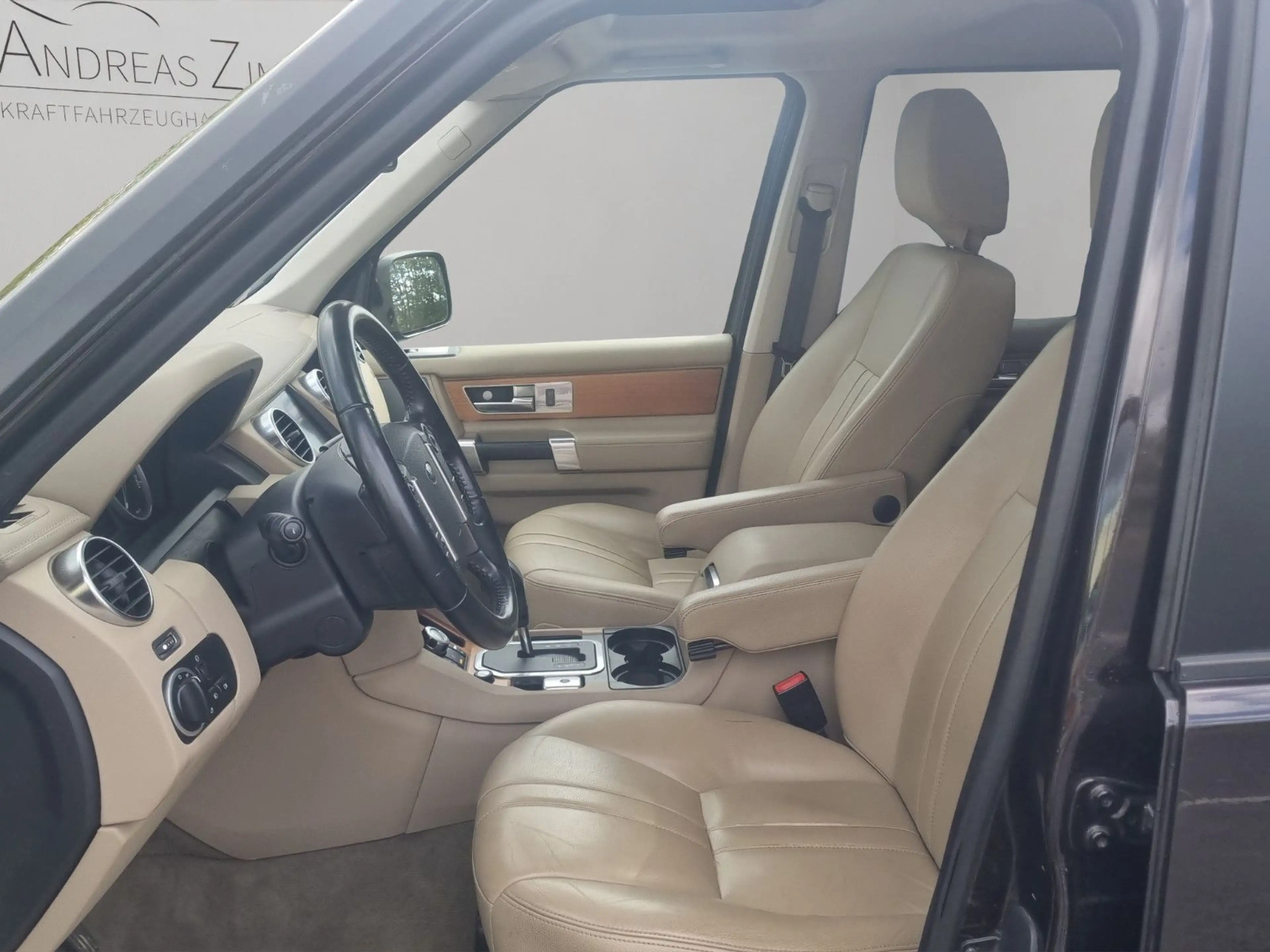Land Rover Discovery 4 HSE SDV6 BOURNVILLE/BEIGE 7-SITZER — photo 9