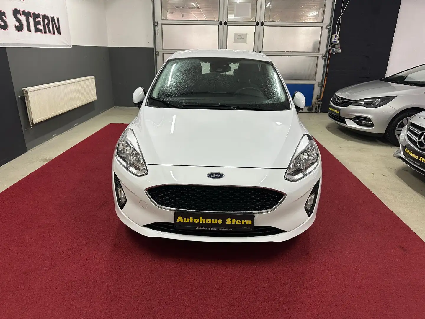 Ford Fiesta Cool & Connect Blanc - 2