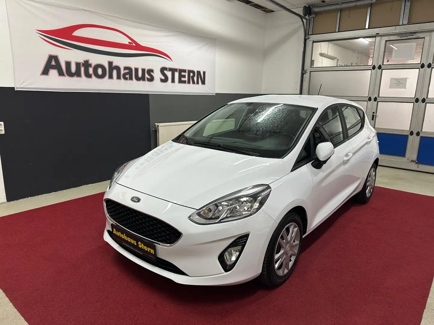 Ford Fiesta Cool & Connect Blanc - 1