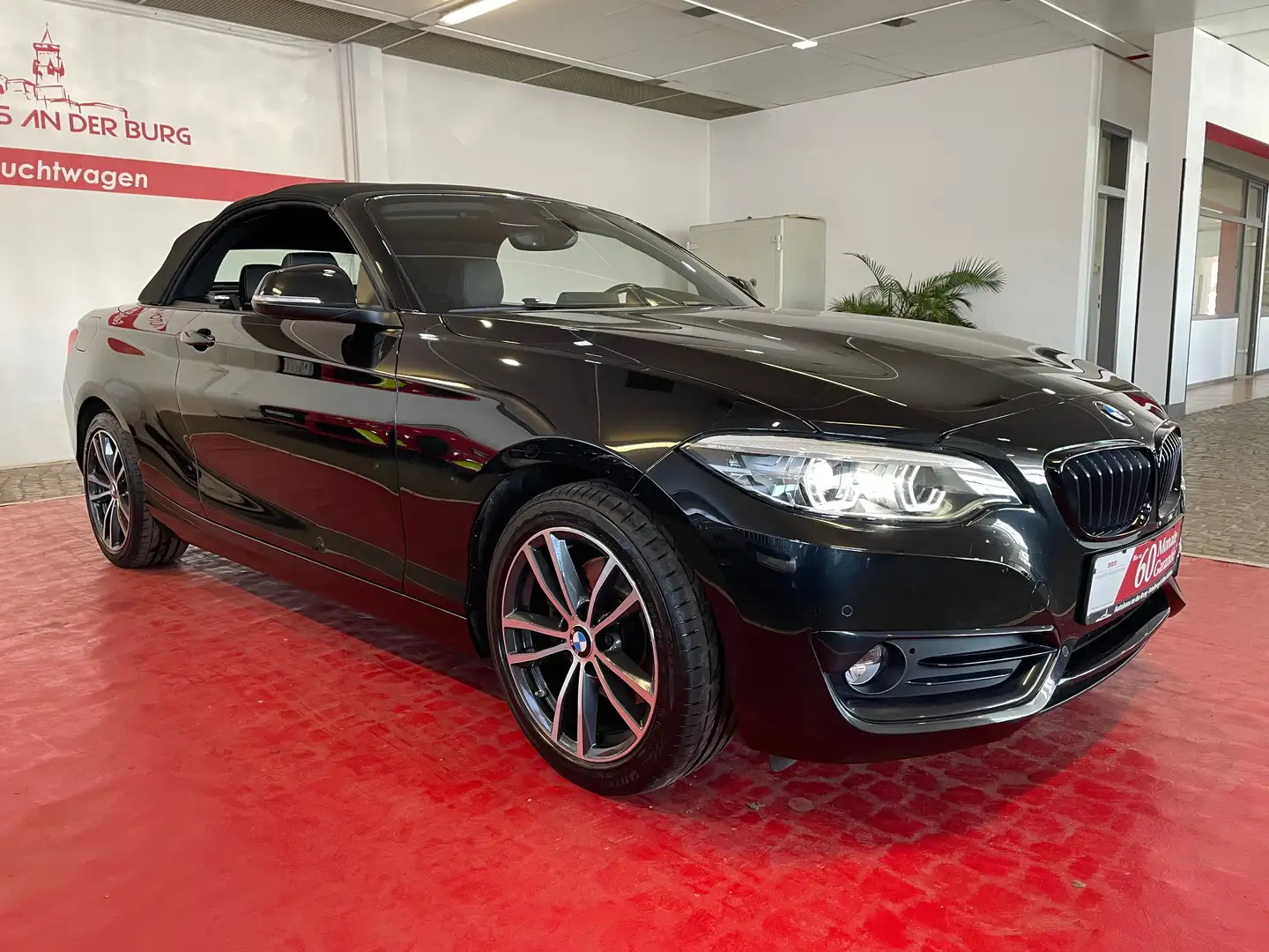 BMW 220 i Sport Line Schwarz - 1