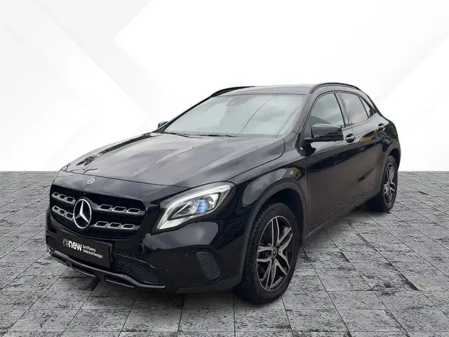 Mercedes-Benz GLA 180 Urban *AHK*Navi*Kamera*Night-Paket*