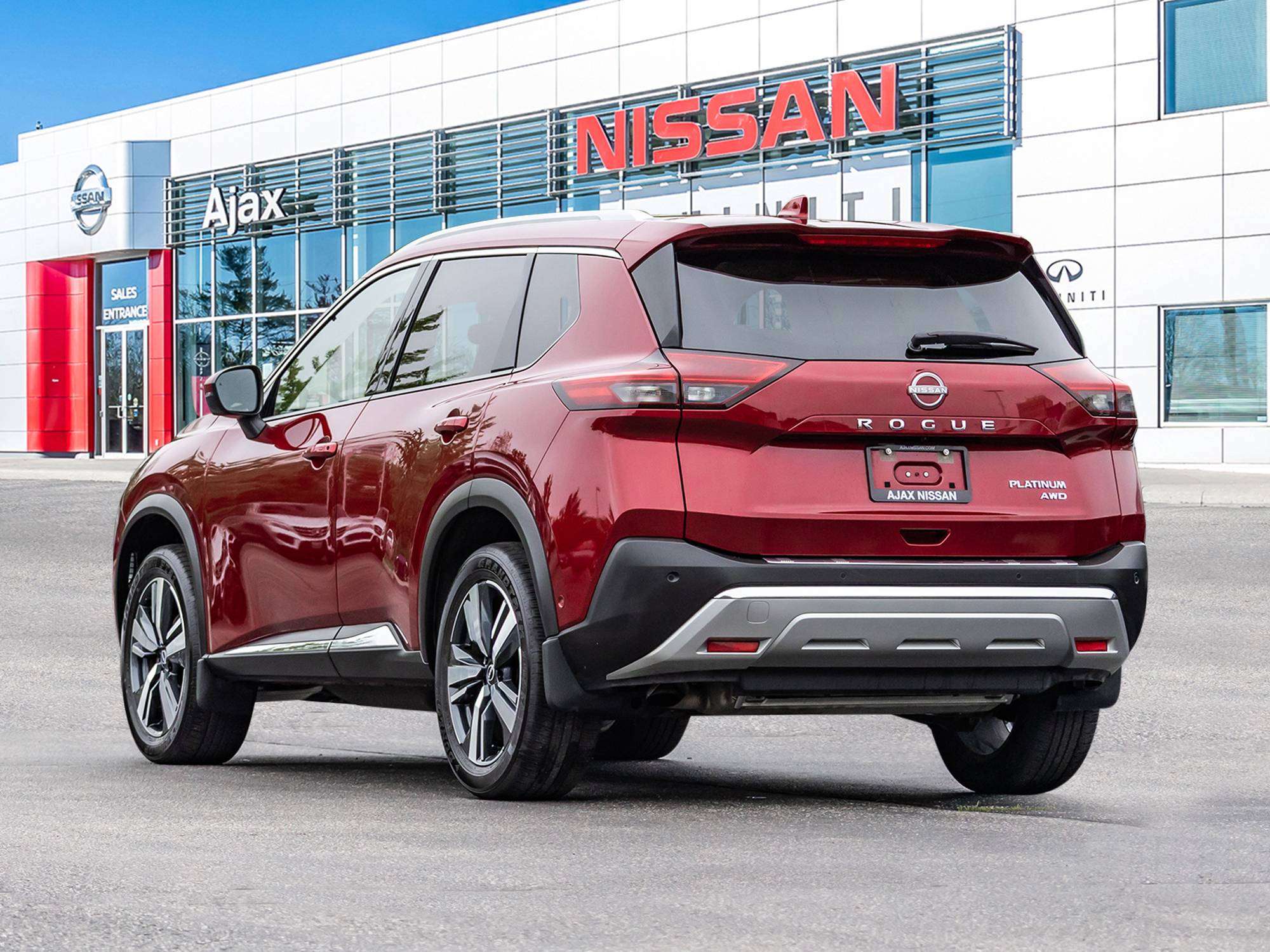 2023 Nissan Rogue Platinum — снимка 1