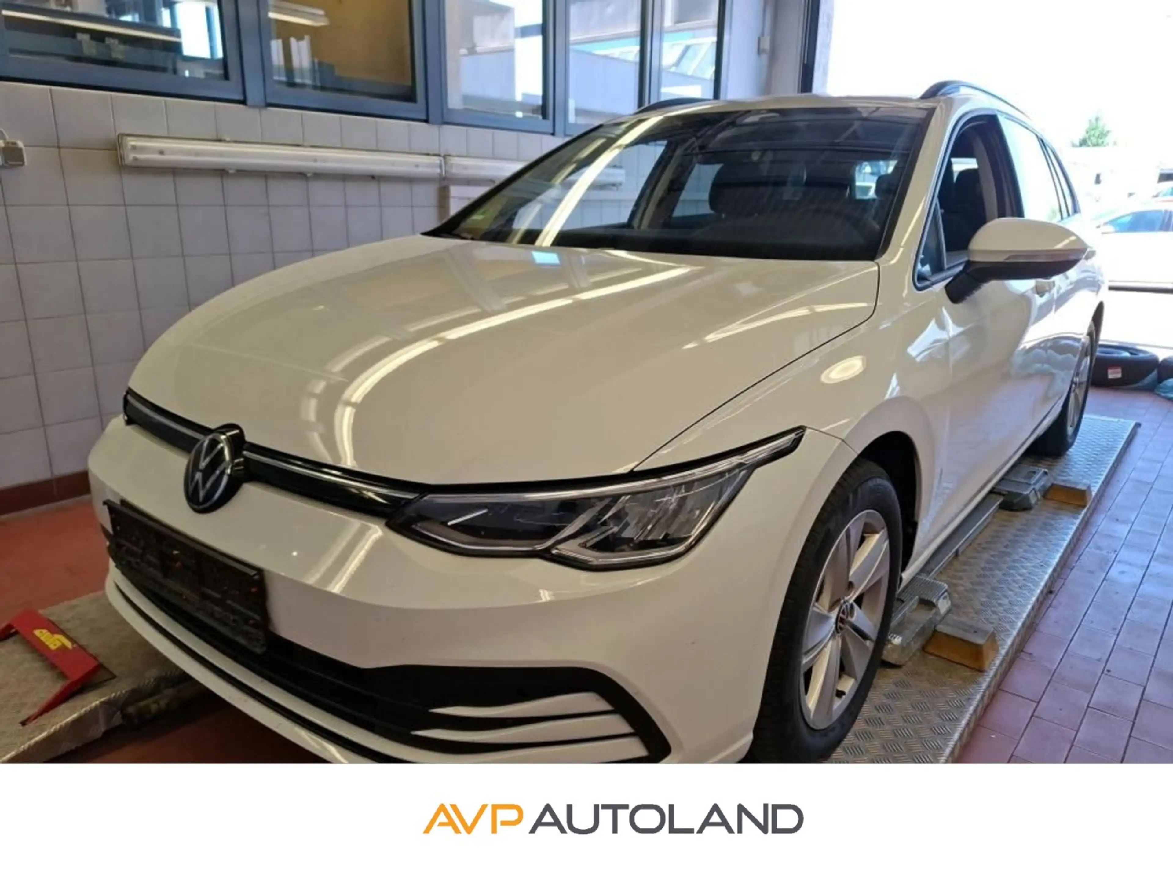 Volkswagen Golf Variant Golf VIII Variant 1.5 eTSI DSG Life | NAVI |