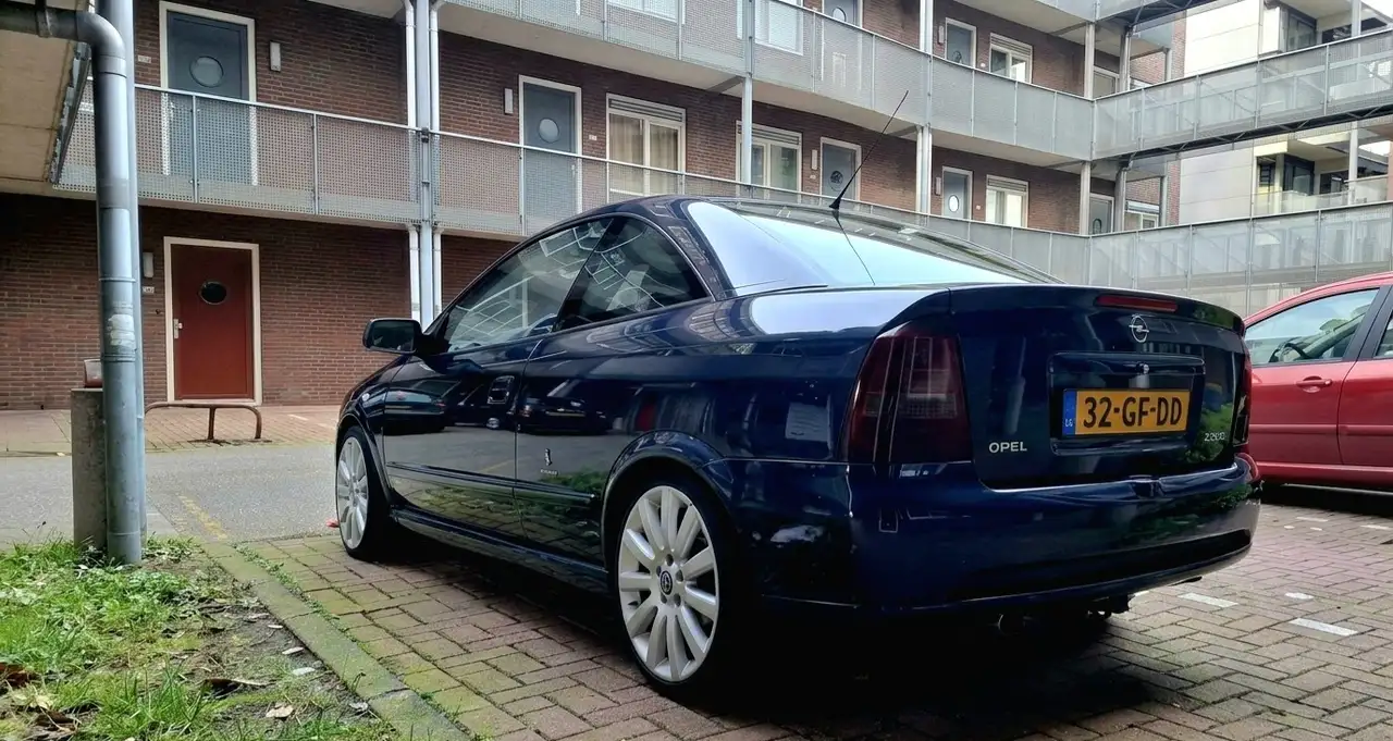 Opel Astra 1.8-16V, foto 3