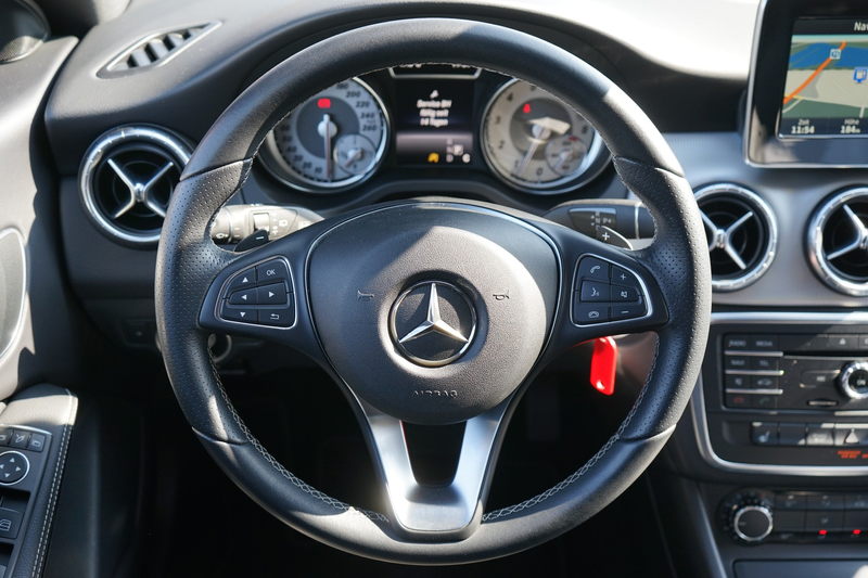 Mercedes-Benz CLA 180 SB Urban Bi-Xenon Navi Kamera — photo 20